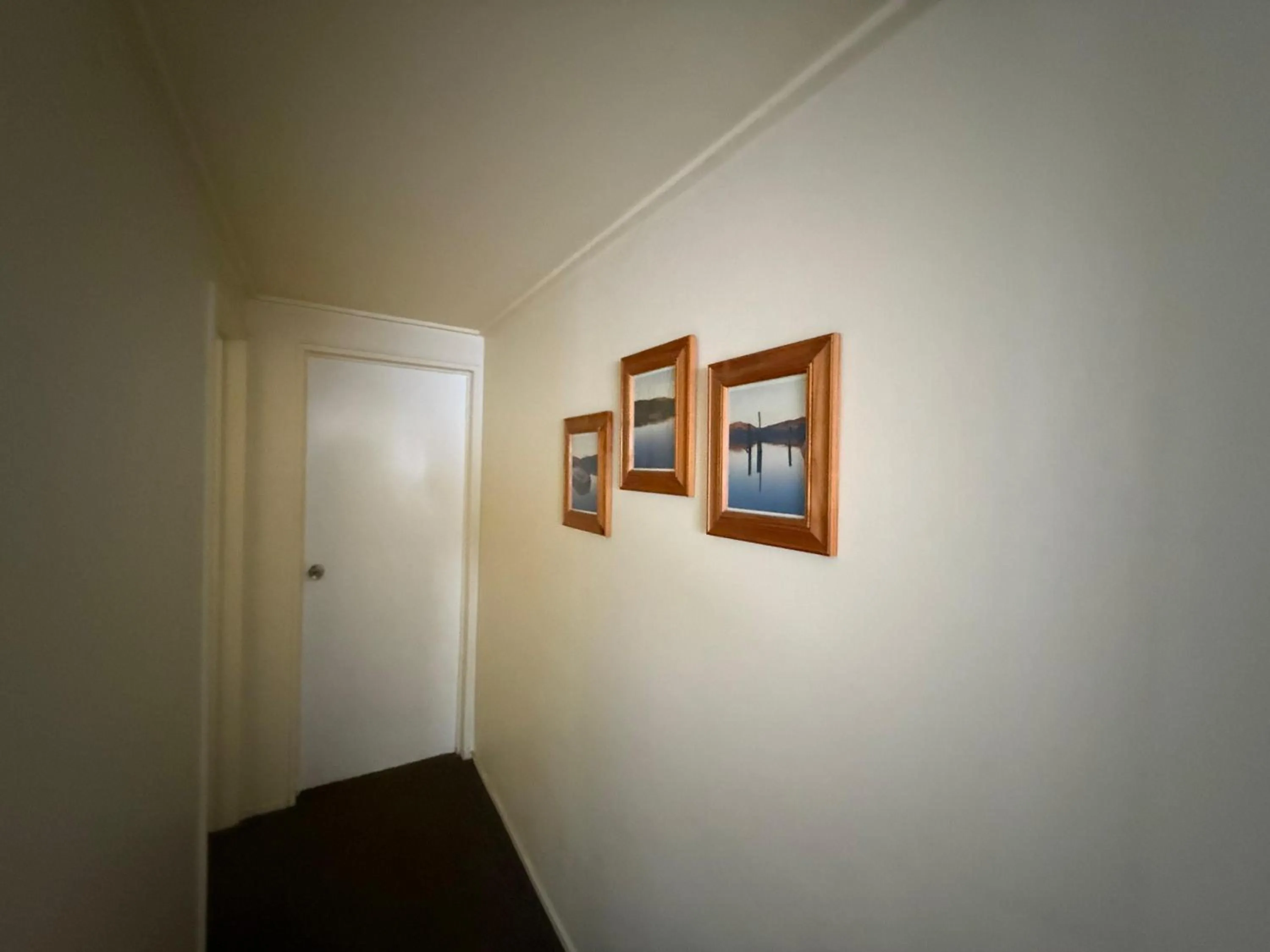 Camellia Court Family Motel