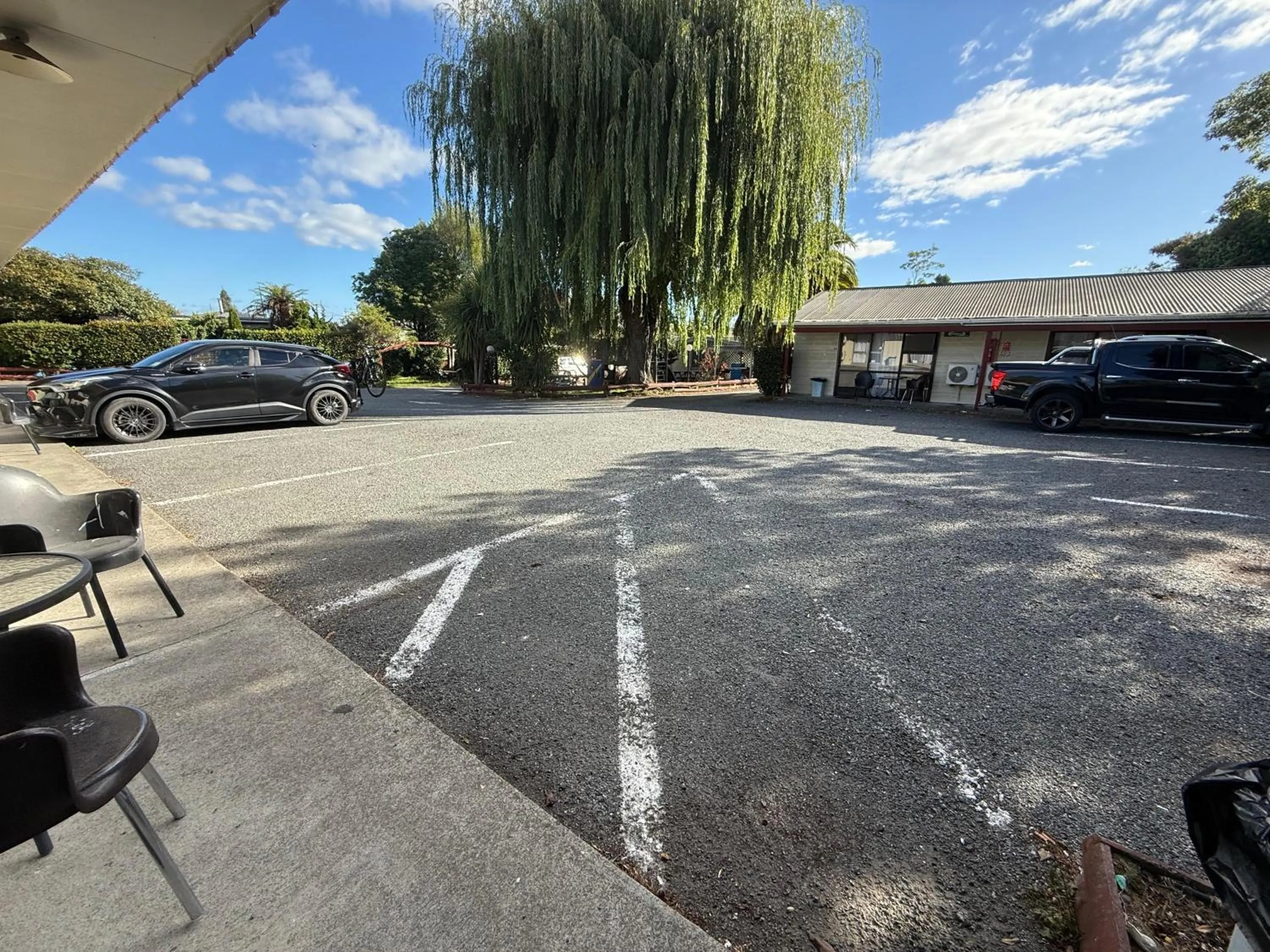 Camellia Court Family Motel