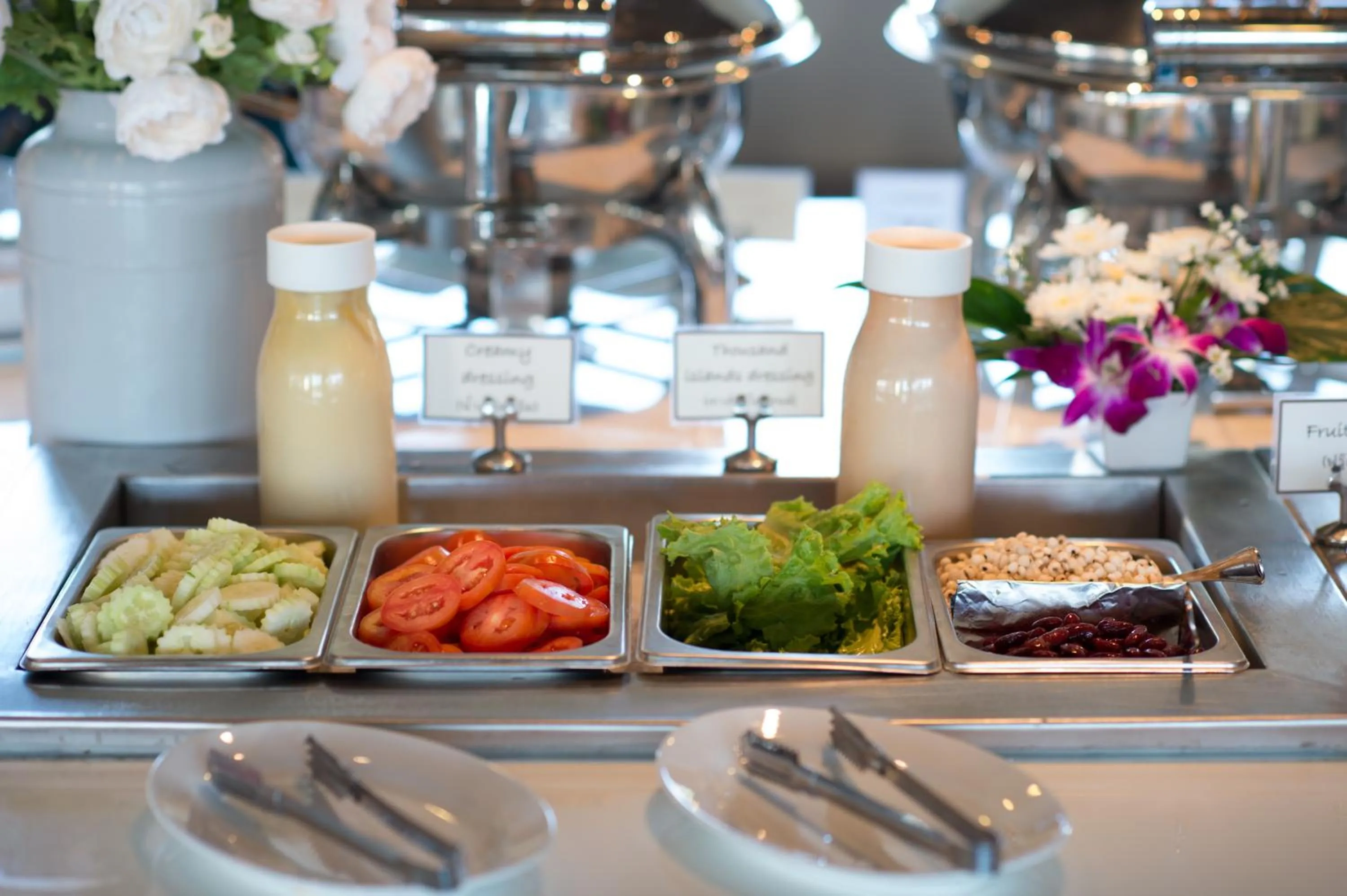 Buffet breakfast in Simplitel