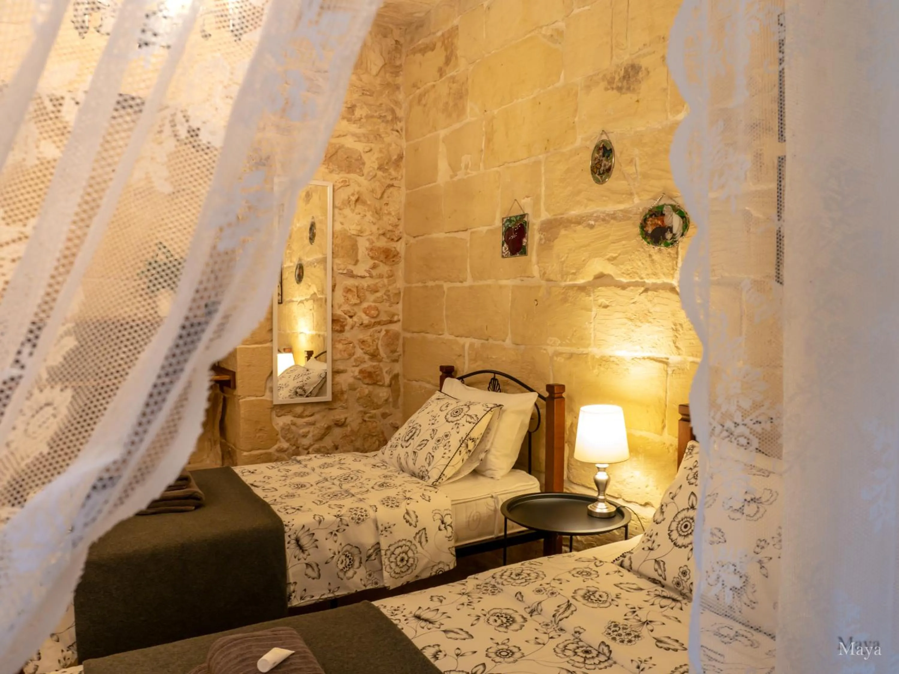 Bed in Id Dar Ta Censu