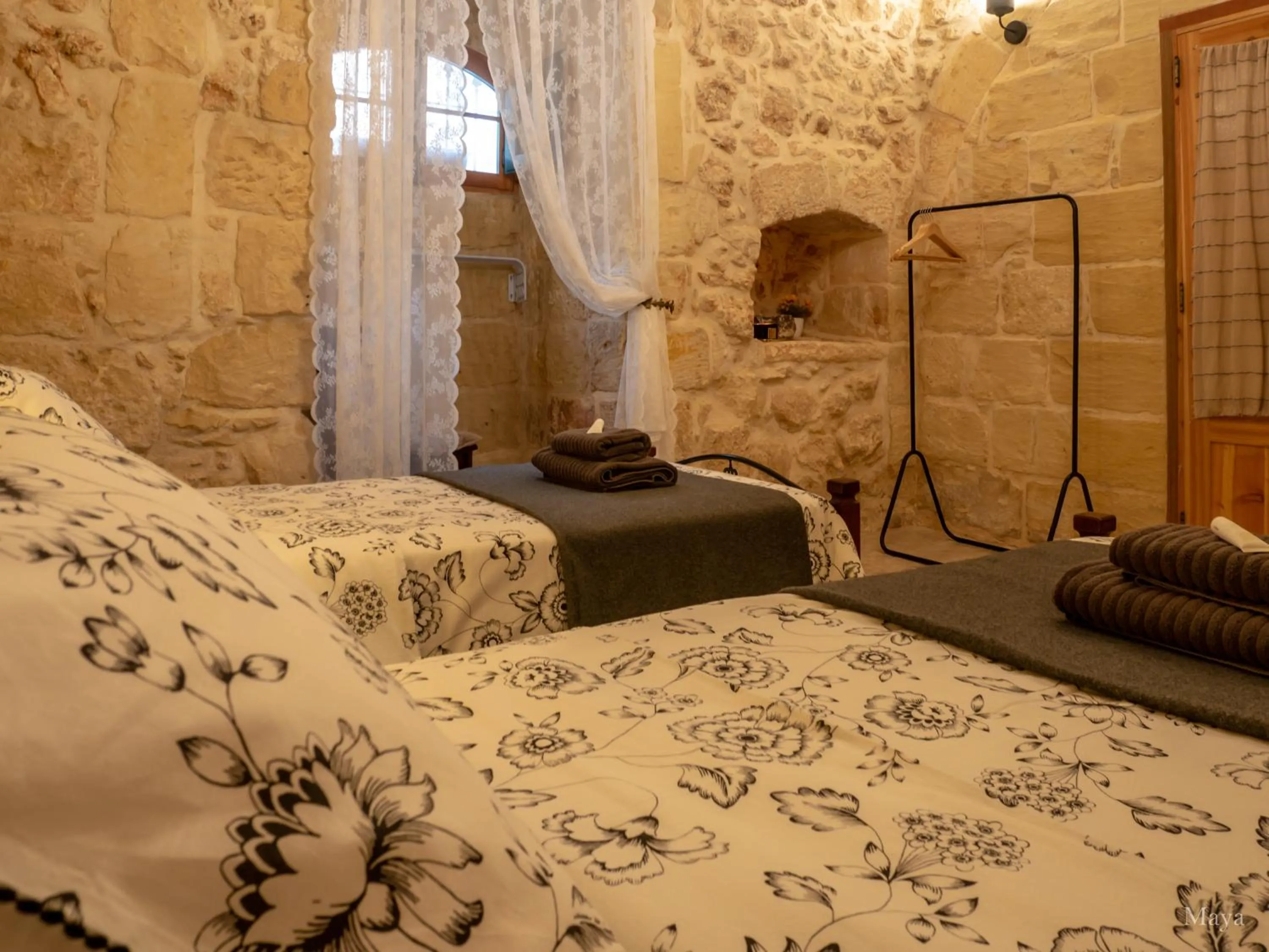 Bed in Id Dar Ta Censu