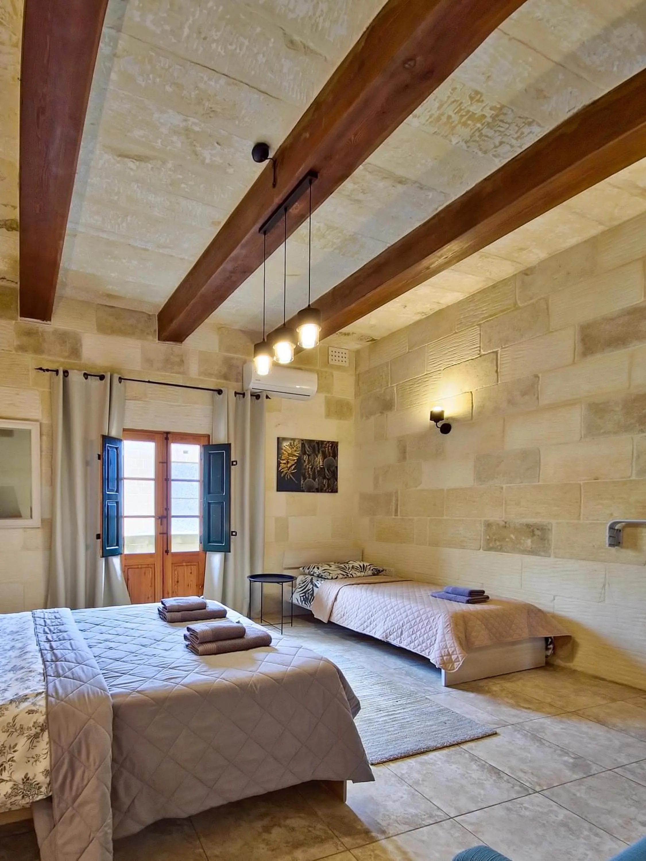 Bed in Id Dar Ta Censu