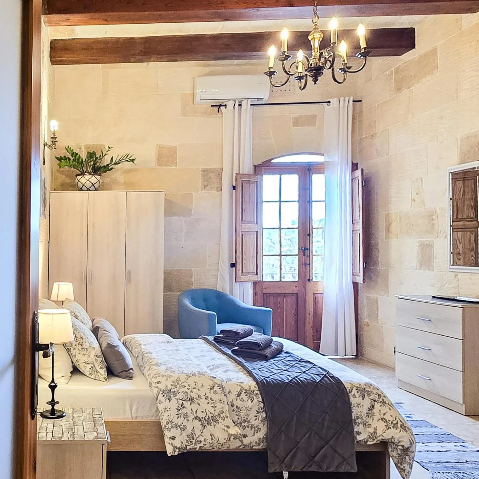 Photo of the whole room, Bed in Id Dar Ta Censu