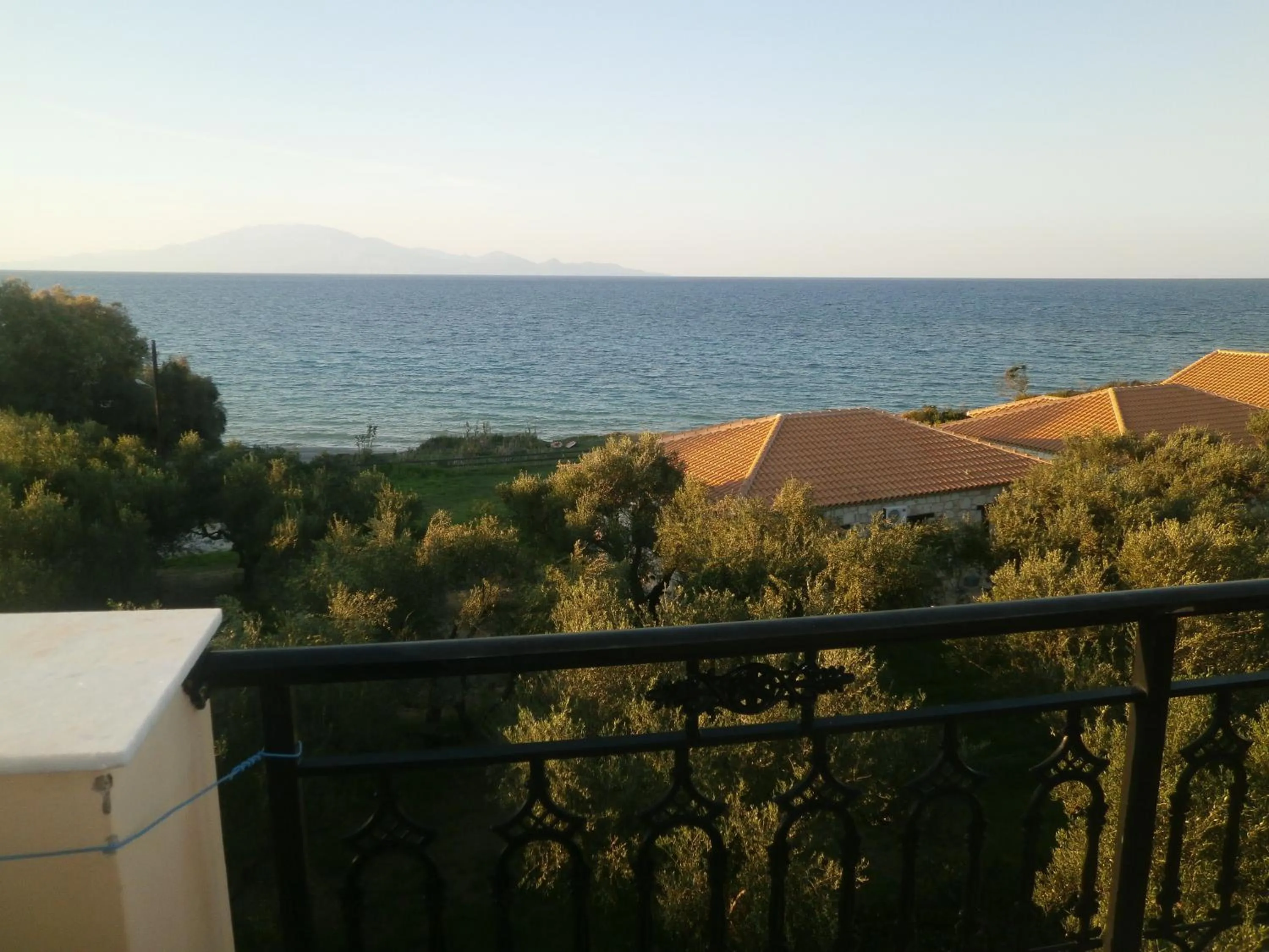 Balcony/Terrace in Kavos Psarou Studios & Apartments