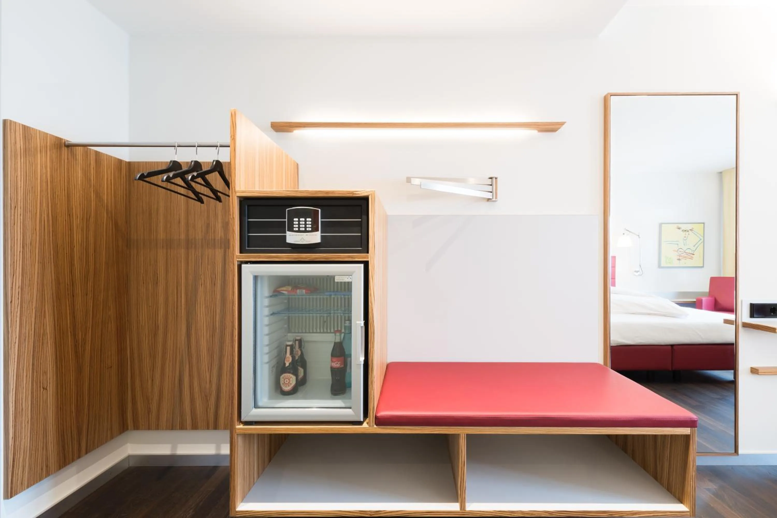 microwave in Hotel Rommel