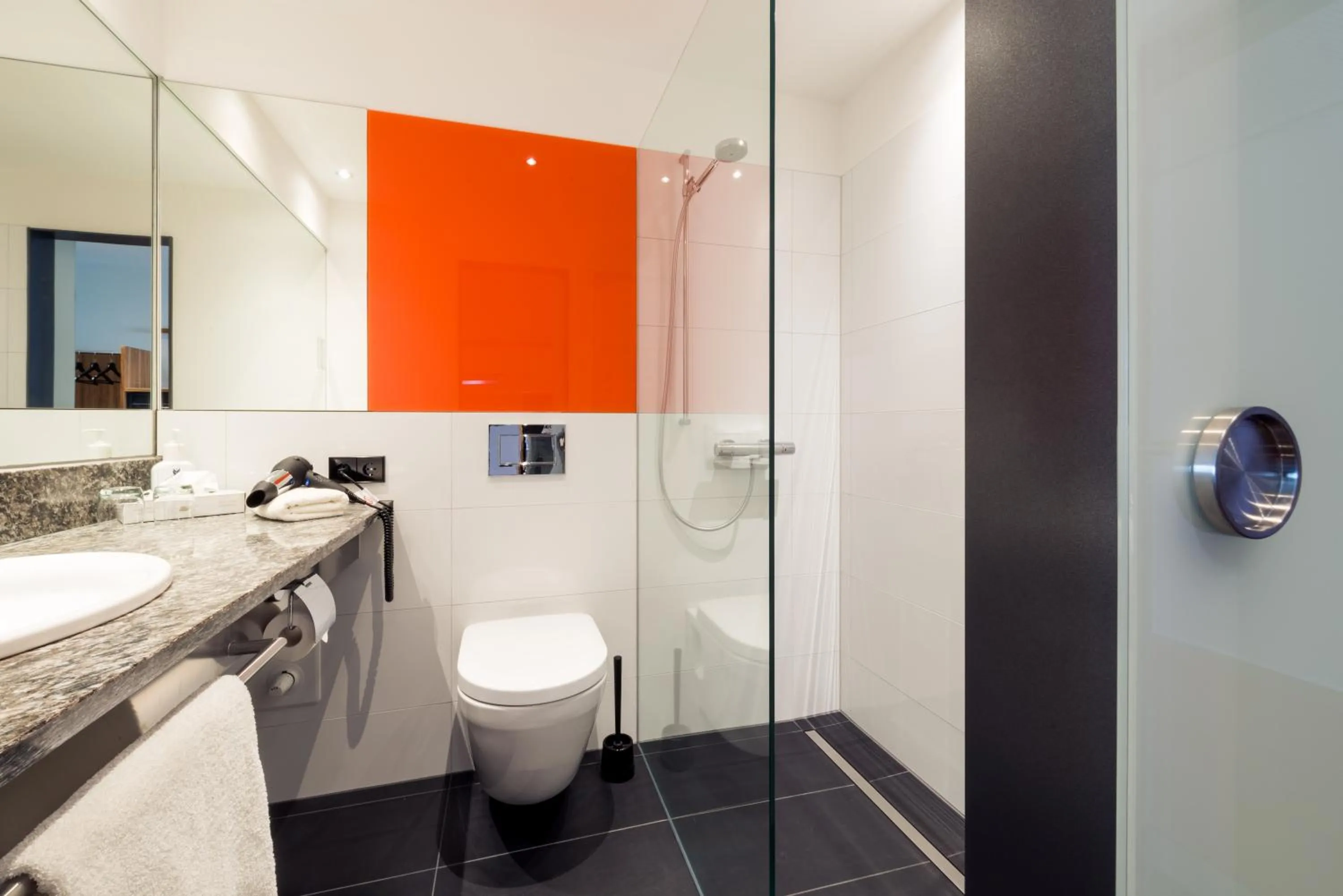 Shower in Hotel Rommel