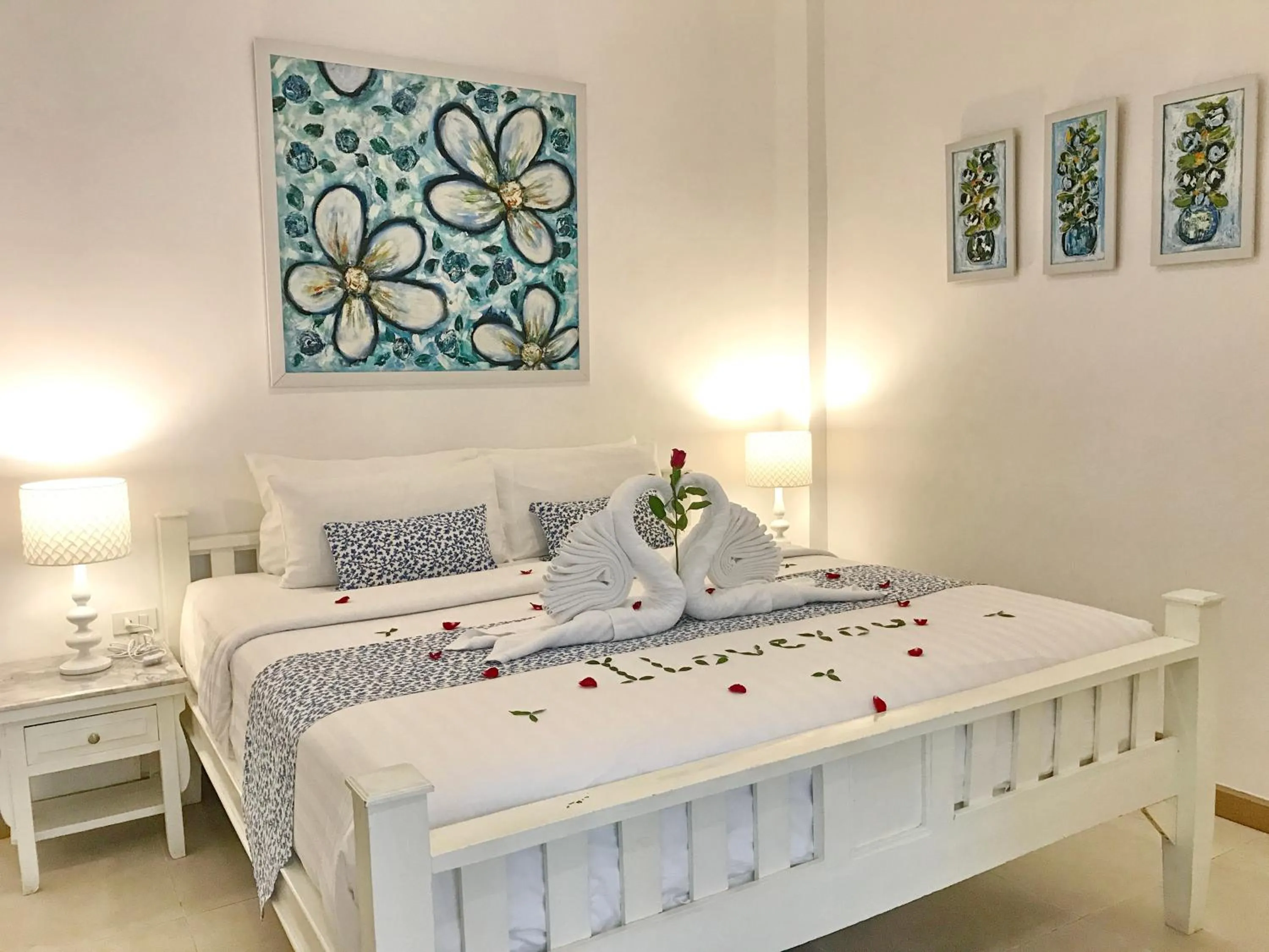 Bed in Casa Blanca Boutique Hotel - SHA Plus