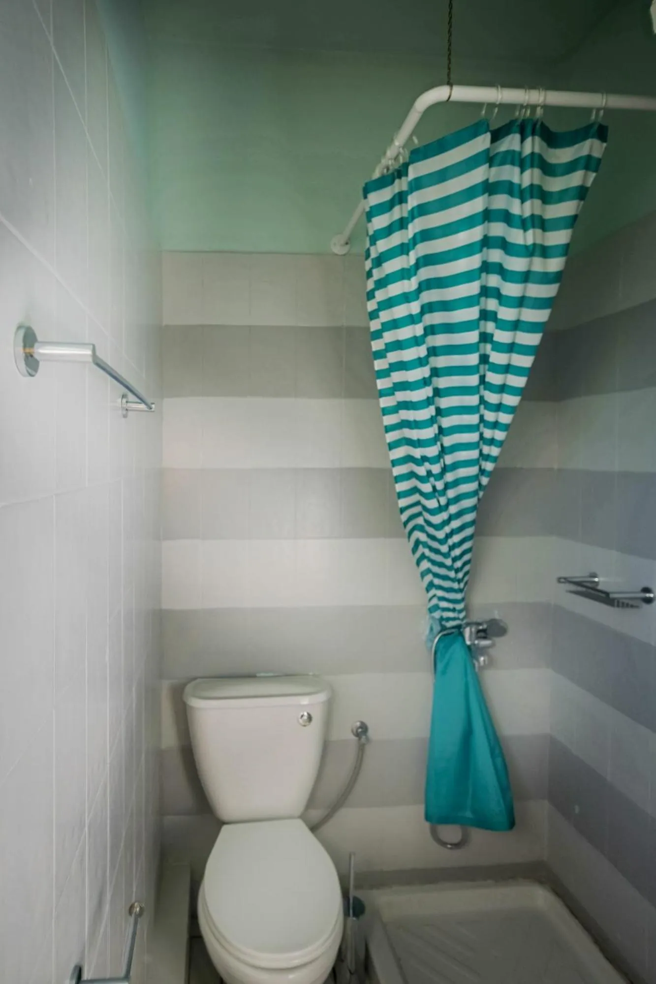 Toilet in Velendzas Holidays