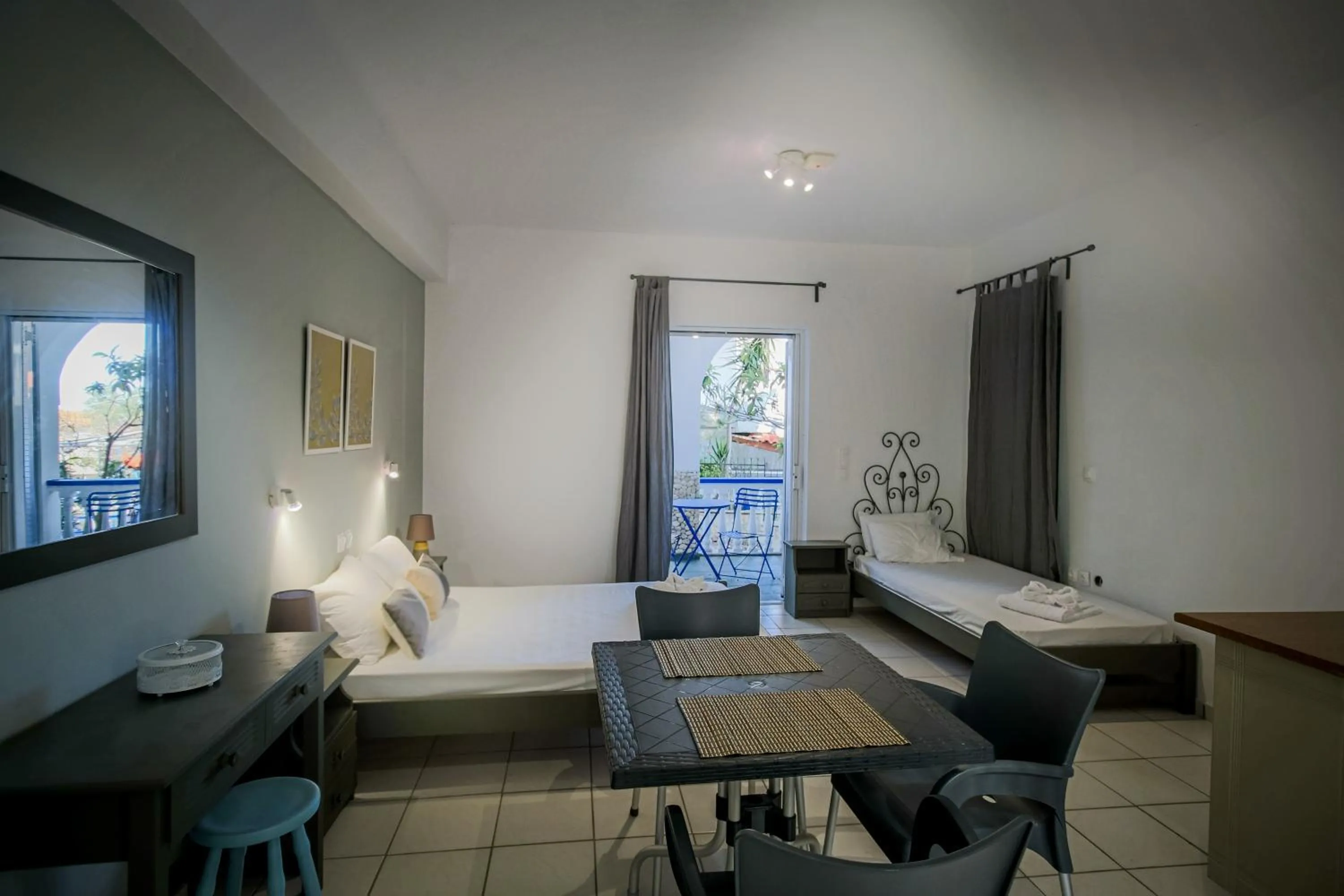 Studio (3 Adults) in Velendzas Holidays