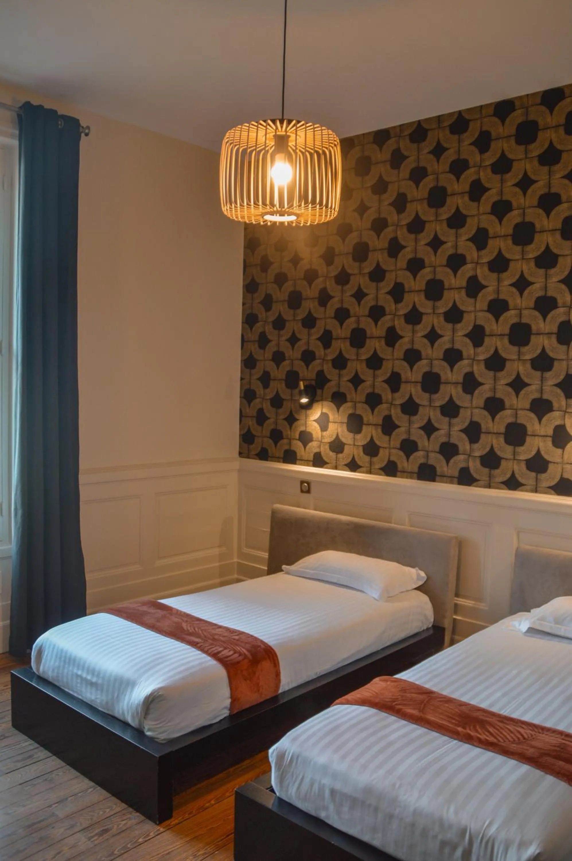 Bed in Hôtel Château La Chèze - Bordeaux Floirac