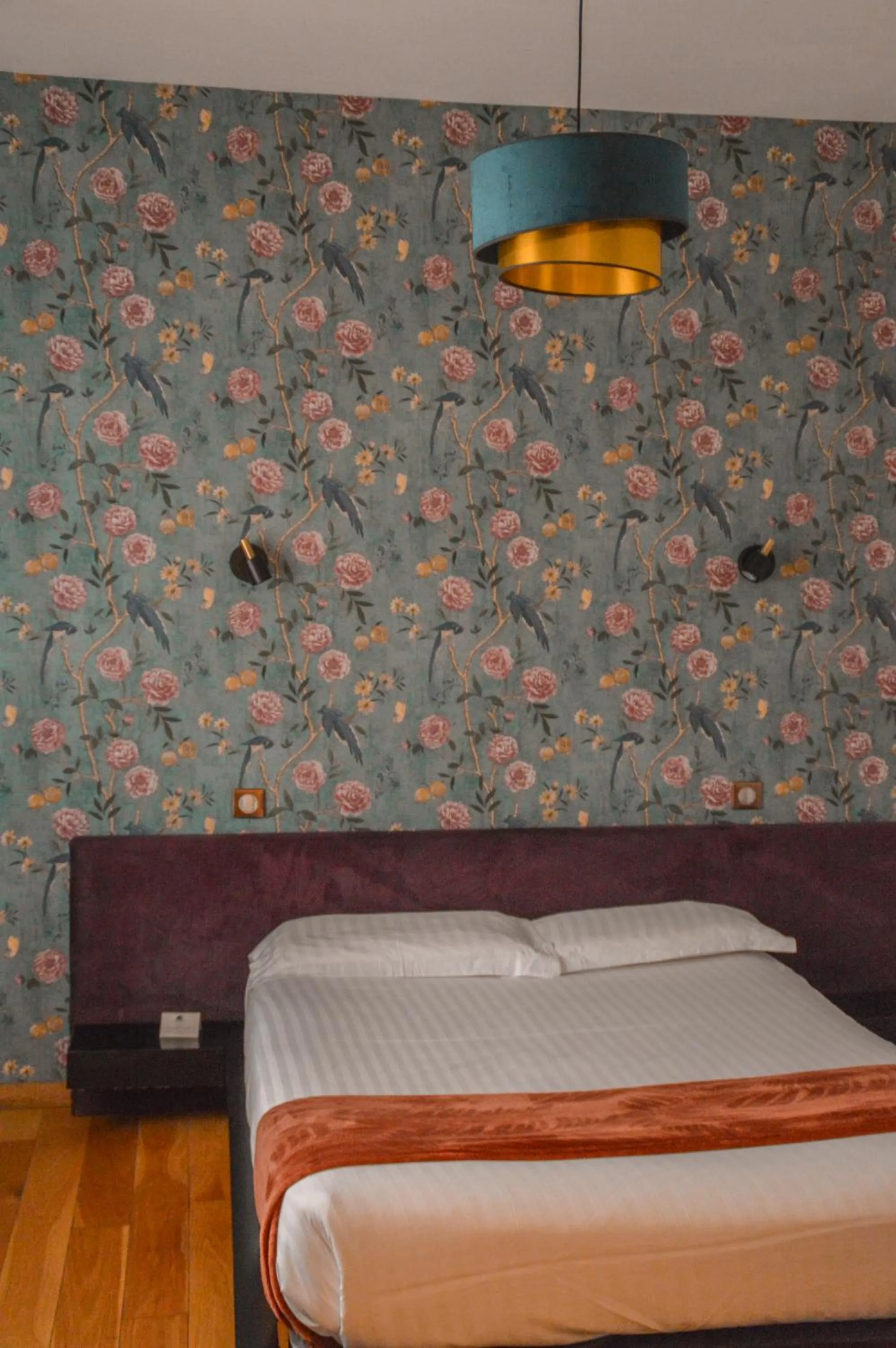 Bed in Hôtel Château La Chèze - Bordeaux Floirac