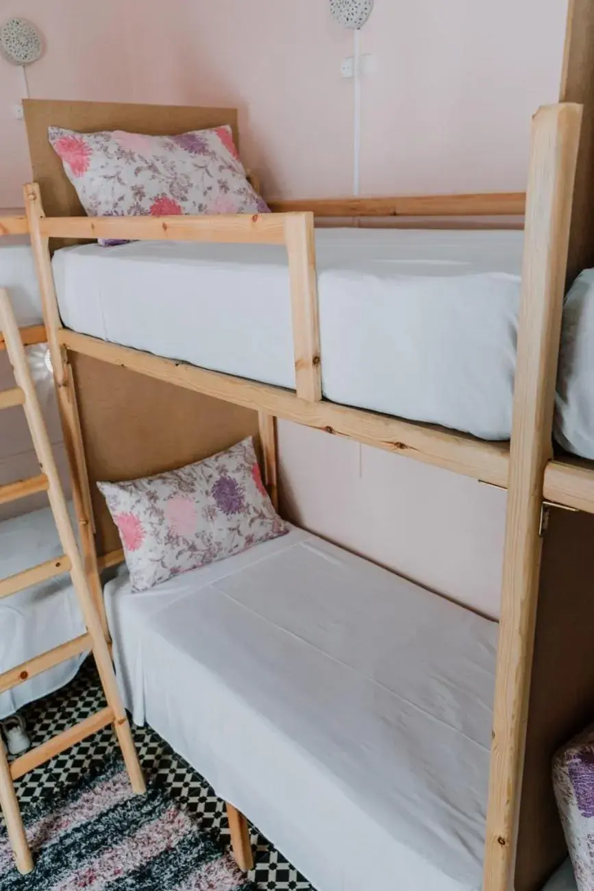 Bed in 6-Bed Female Dormitory Room in Boho 27 Hostel Marrakech Bed in 6-Bed Female Dormitory Room in Boho 27 Hostel Marrakech