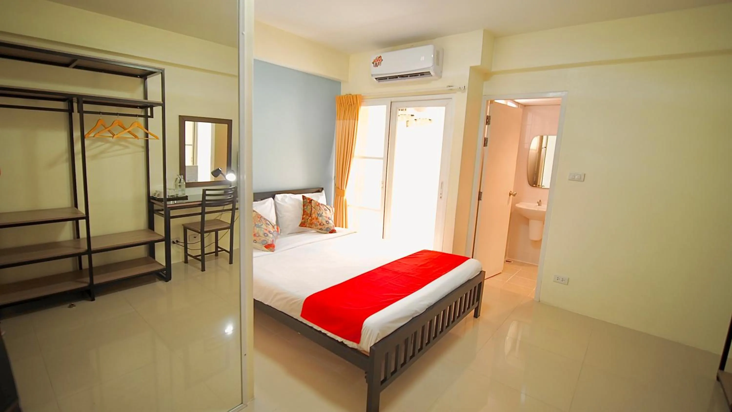 Bedroom, Bed in Salin Home Hotel Ramkhamhaeng