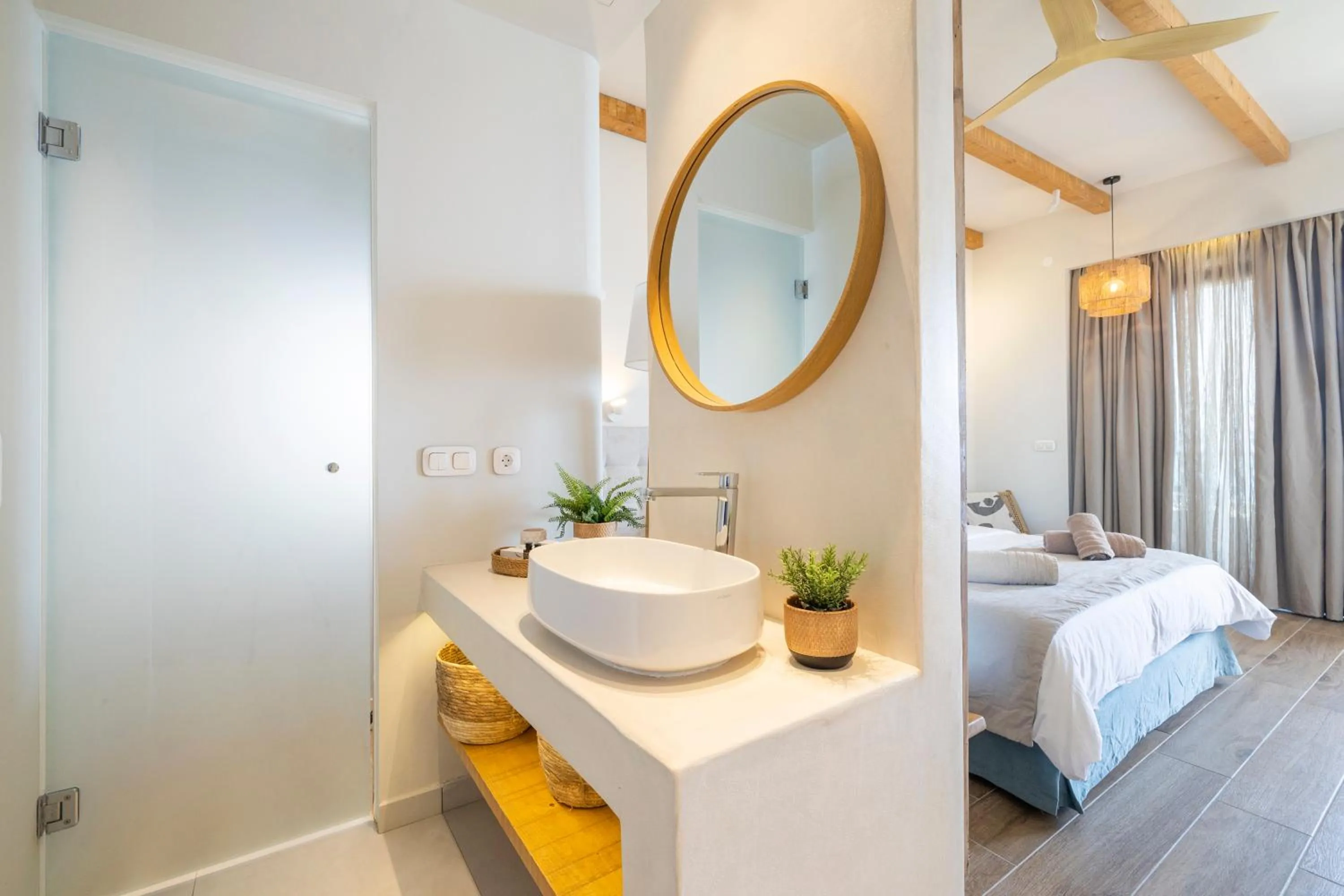 Toilet, Bed in Rigas Boutique Hotel & Spa