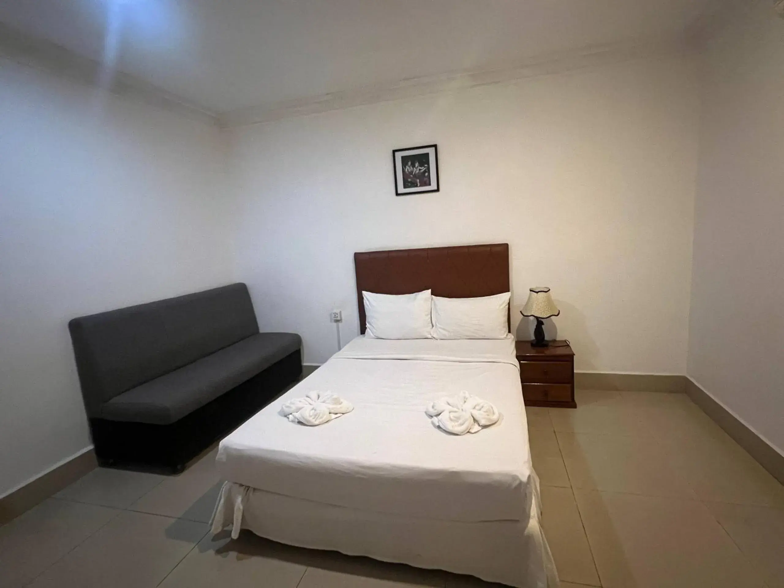 Bed in The Dubliner Inn Bed in The Dubliner Inn