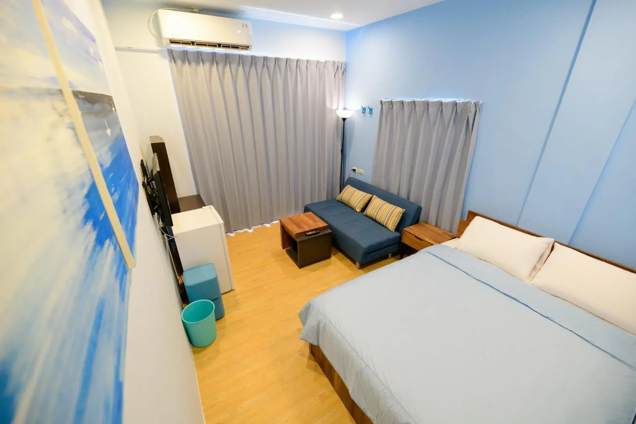 Double or Twin Room with Extra Bed in 夏海民宿 Double or Twin Room with Extra Bed in 夏海民宿