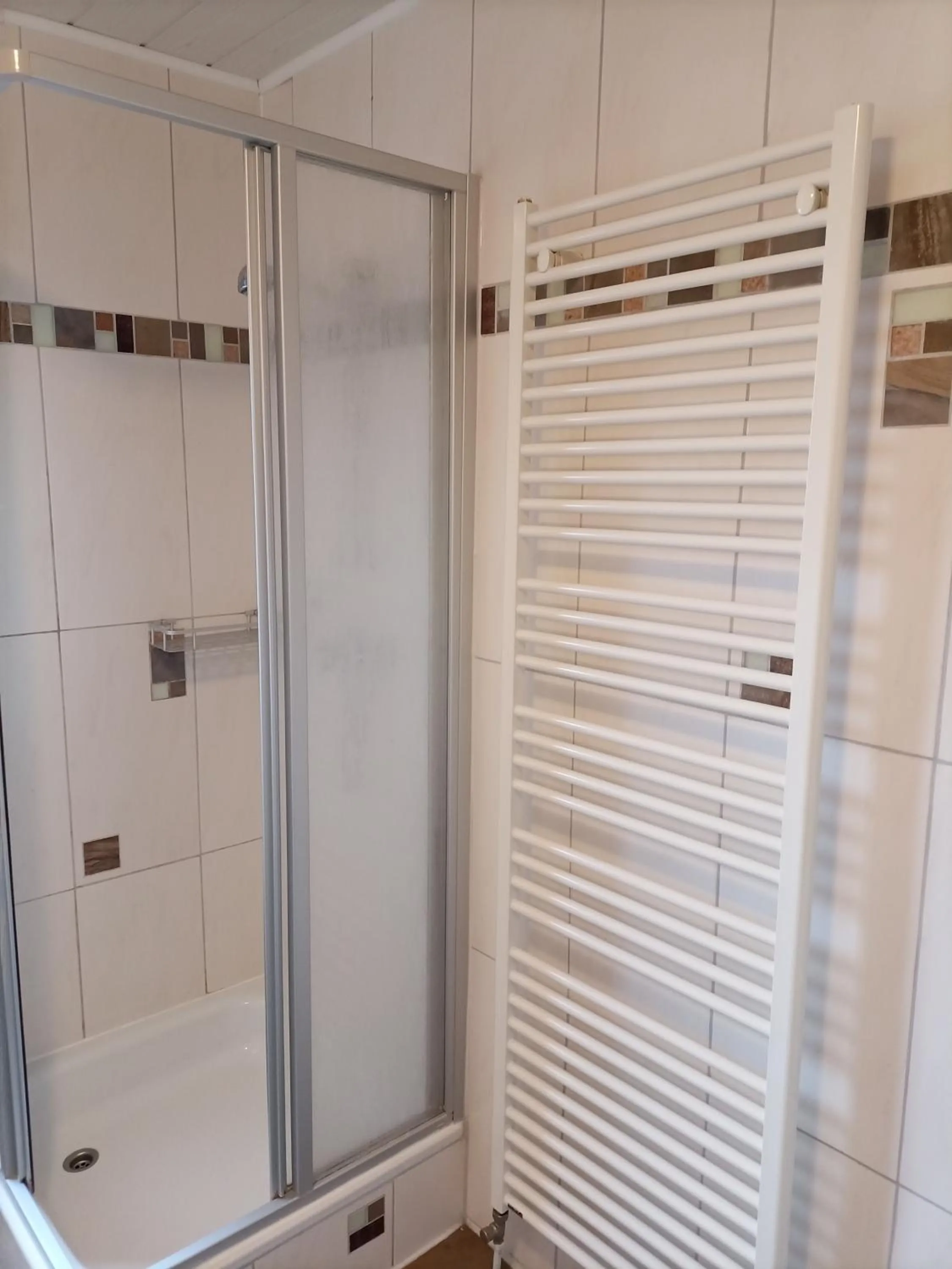 Shower in Hotel An der Karlstadt