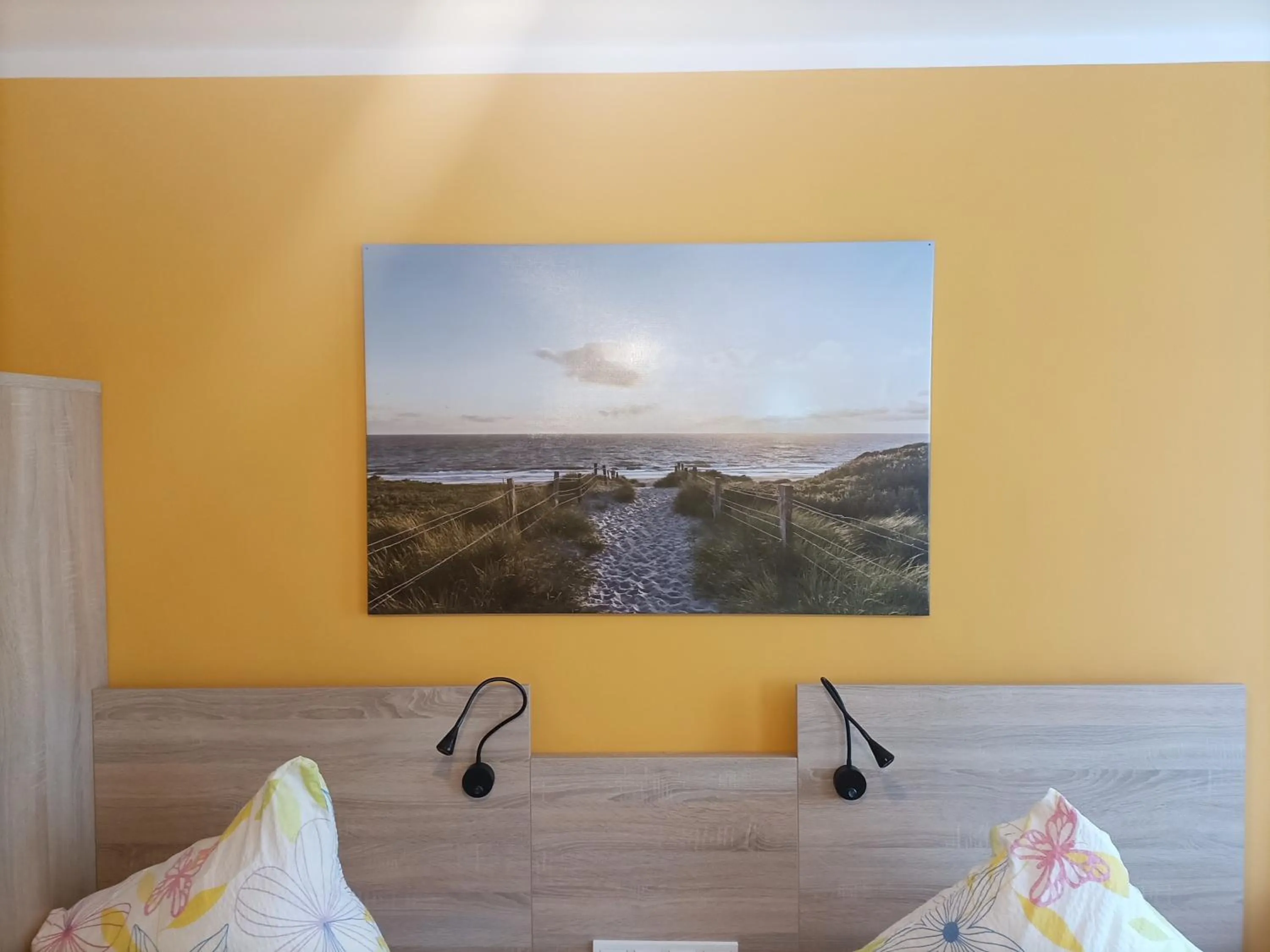 Photo of the whole room, Bed in Hotel An der Karlstadt