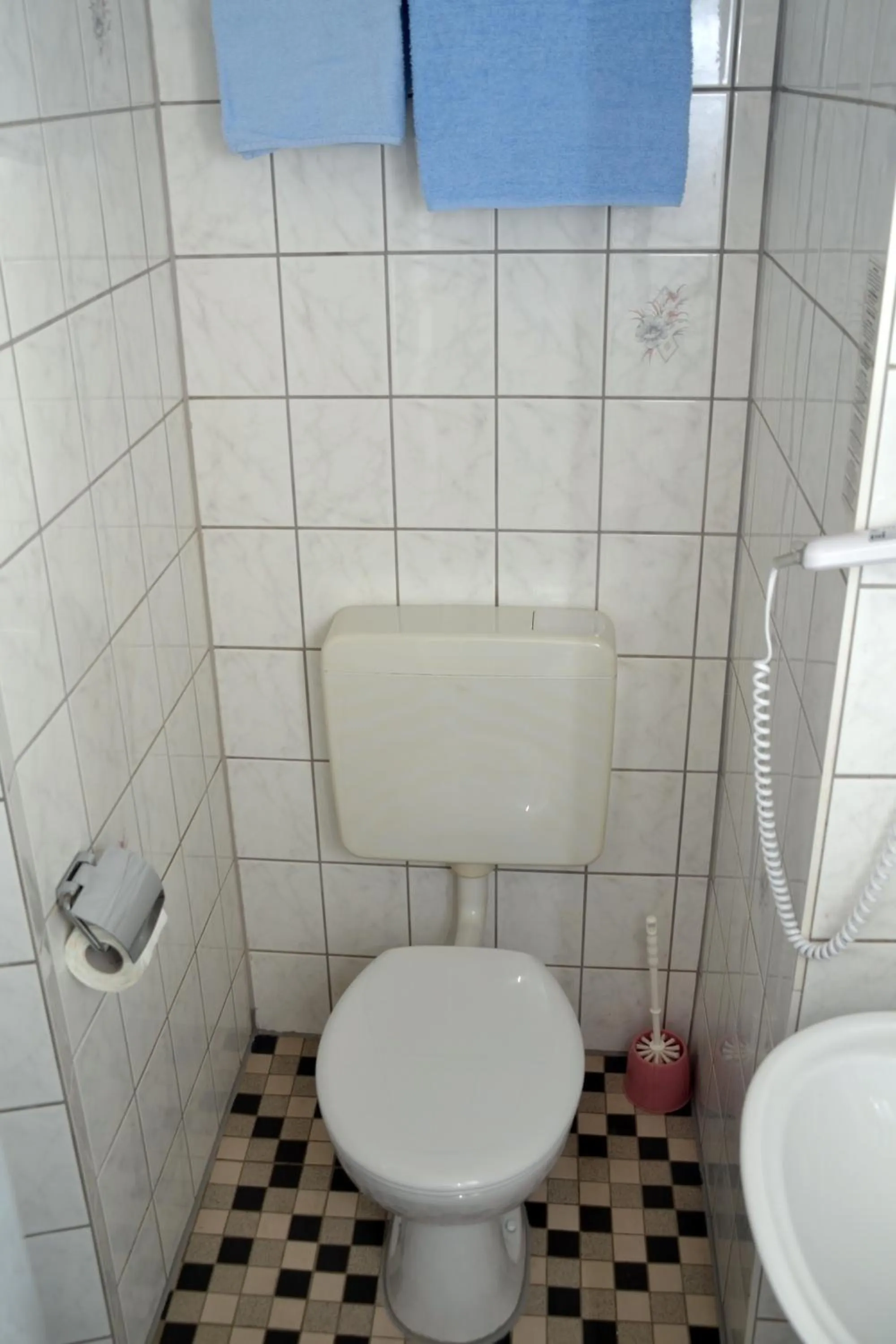 Toilet in Hotel An der Karlstadt