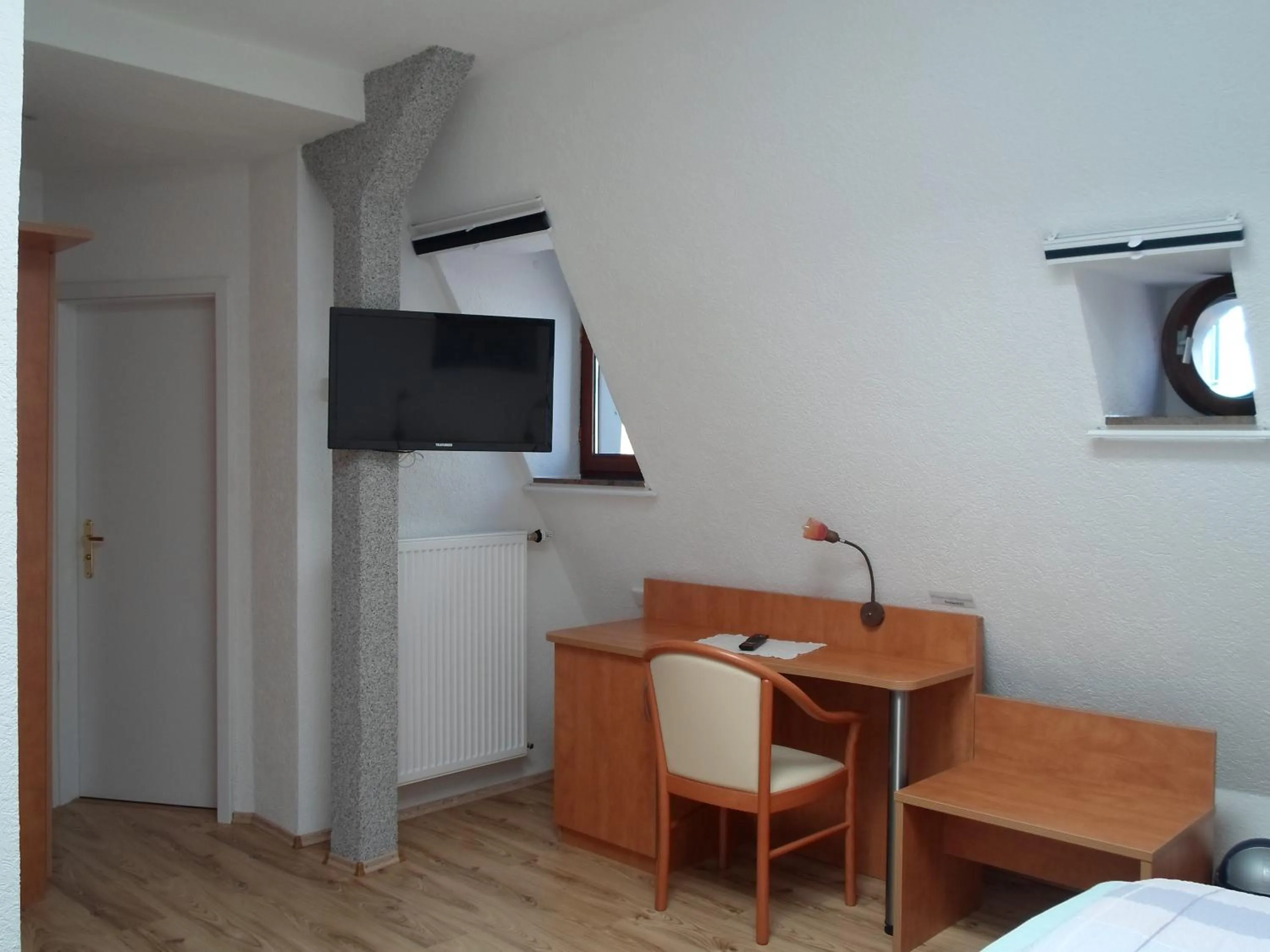 TV and multimedia in Hotel An der Karlstadt