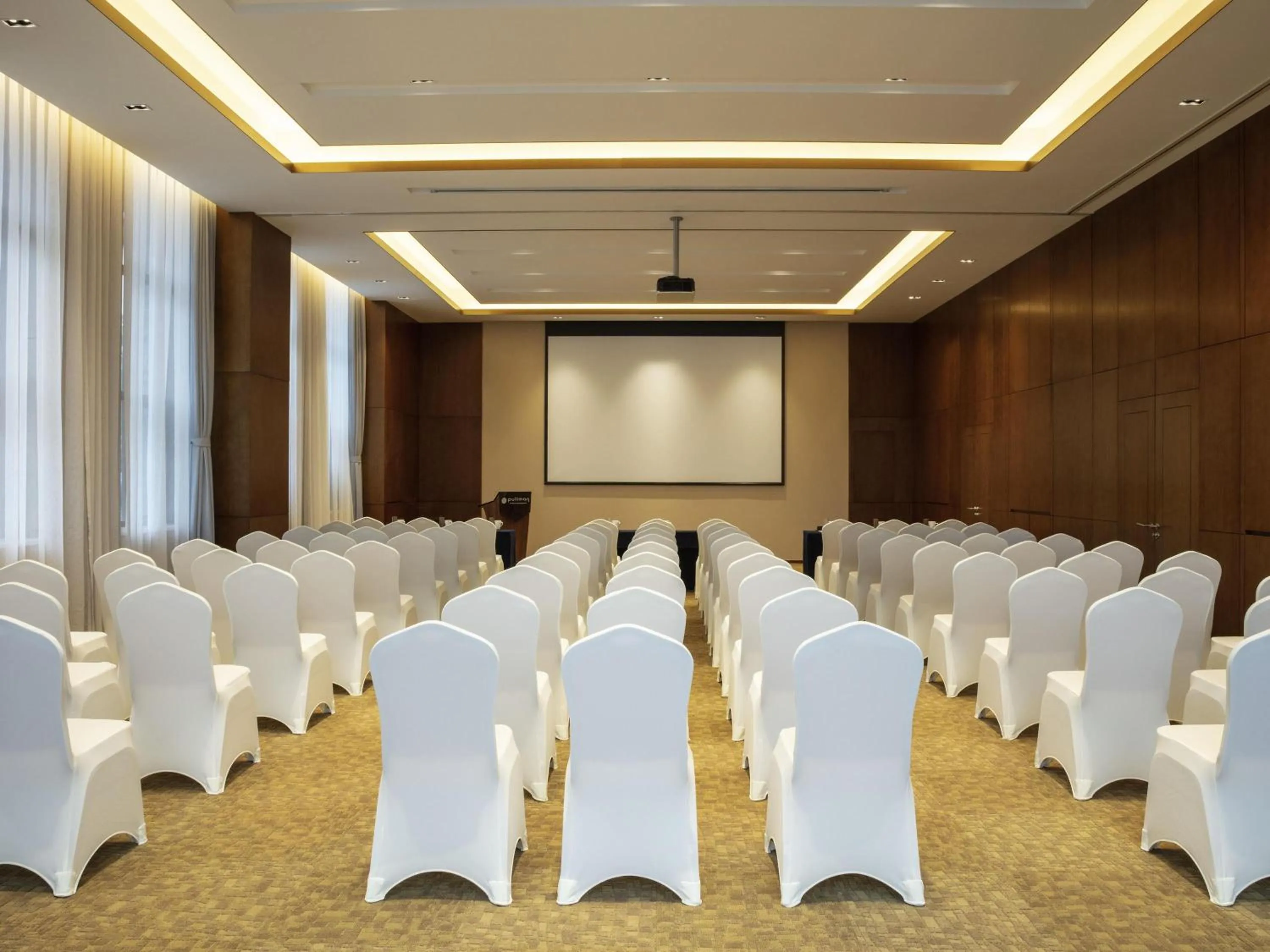 Meeting/conference room in Pullman Changbaishan Resort