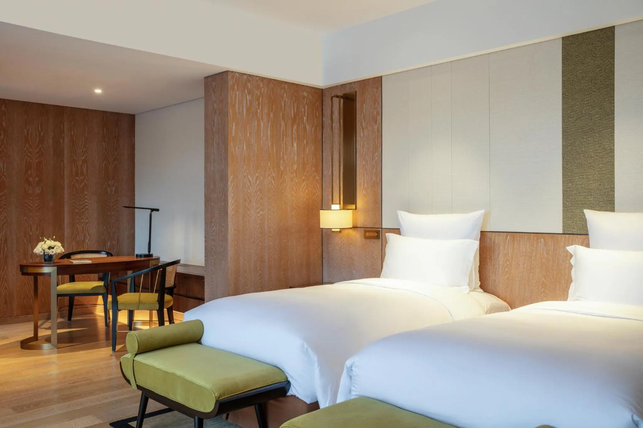 Library, Bed in Pullman Changbaishan Resort