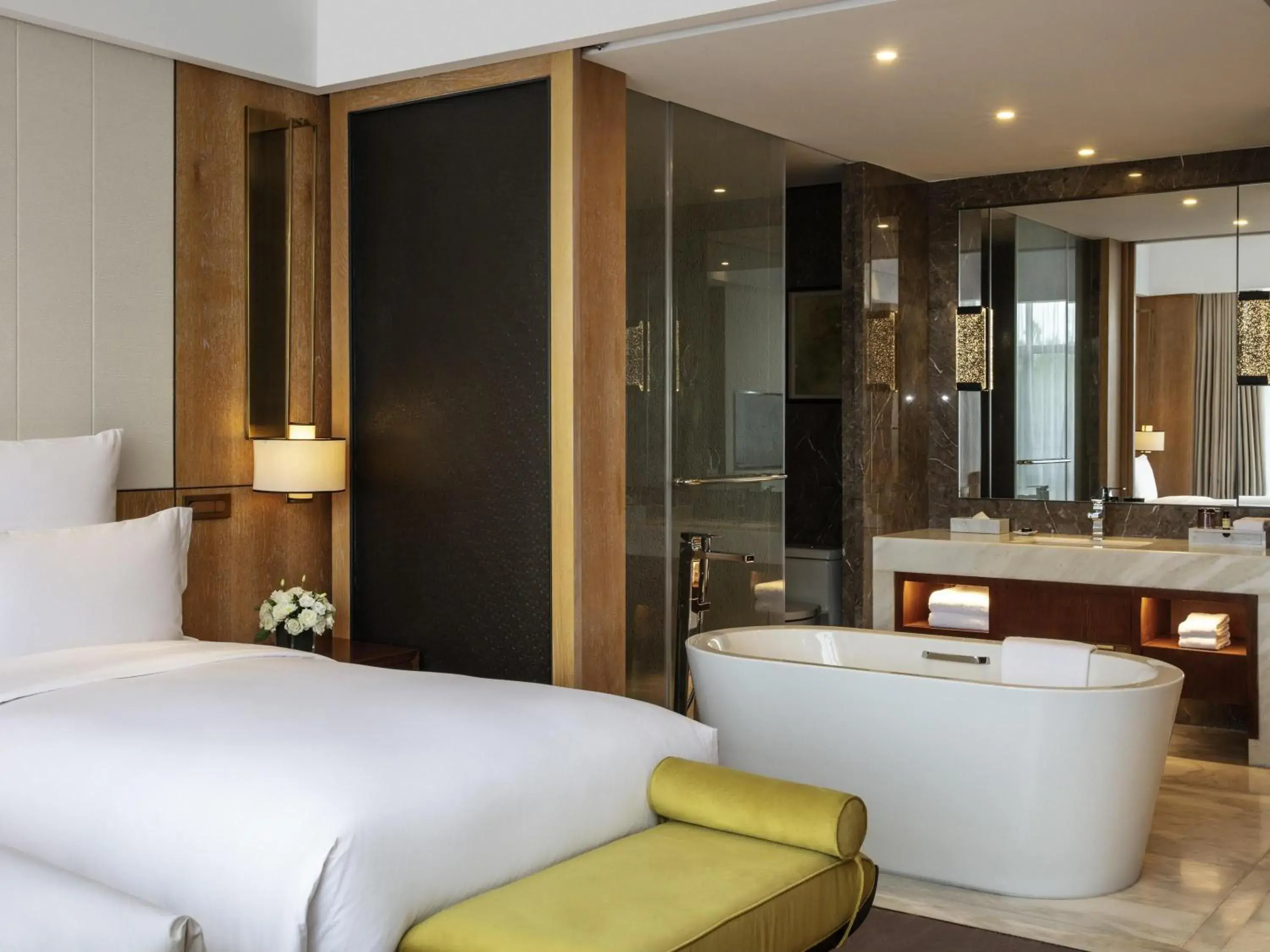 Bedroom, Bed in Pullman Changbaishan Resort Bedroom, Bed in Pullman Changbaishan Resort