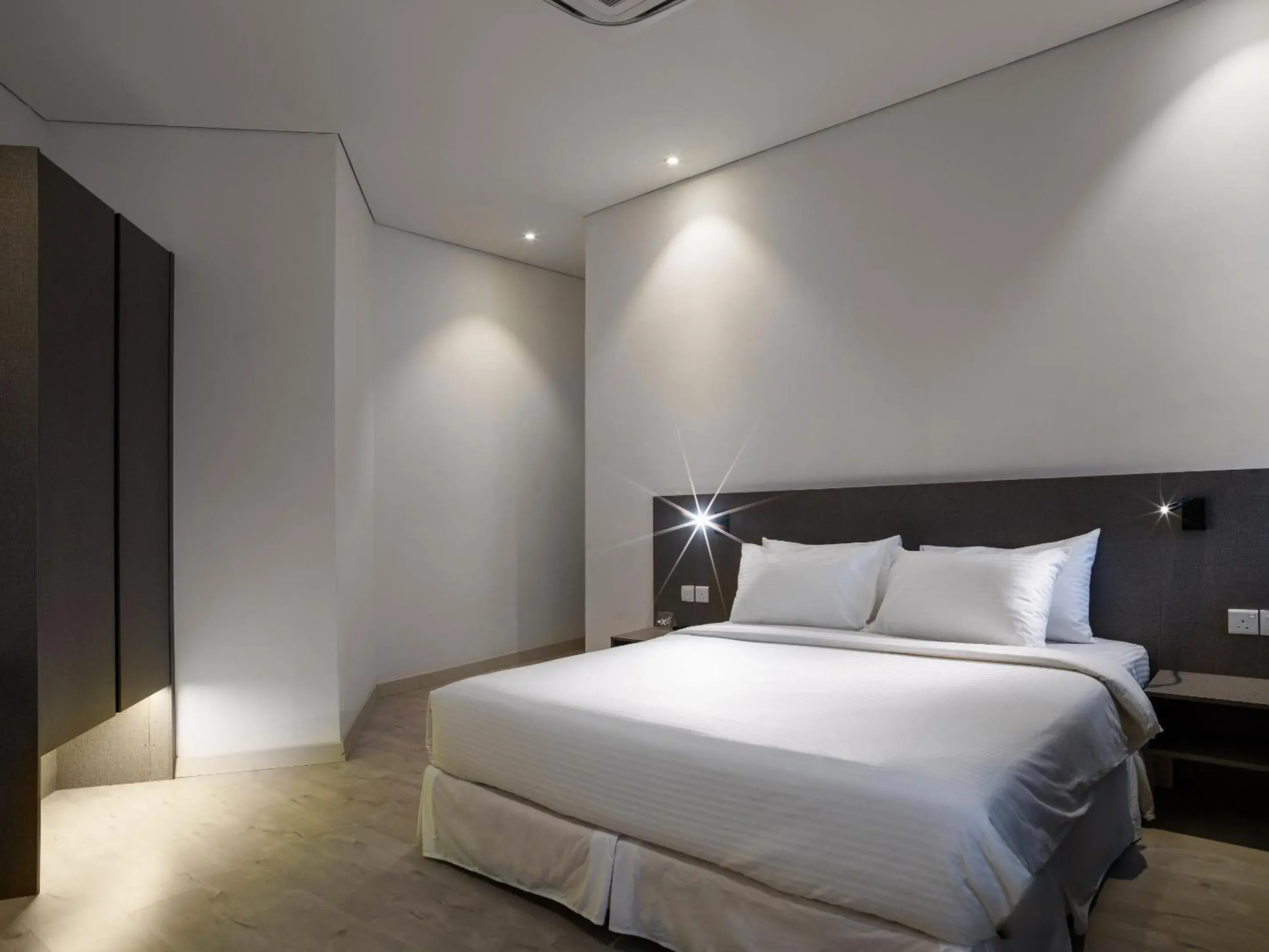 Bedroom, Bed in Magazine Vista Hotel Managed by The Ascott Limited Bedroom, Bed in Magazine Vista Hotel Managed by The Ascott Limited