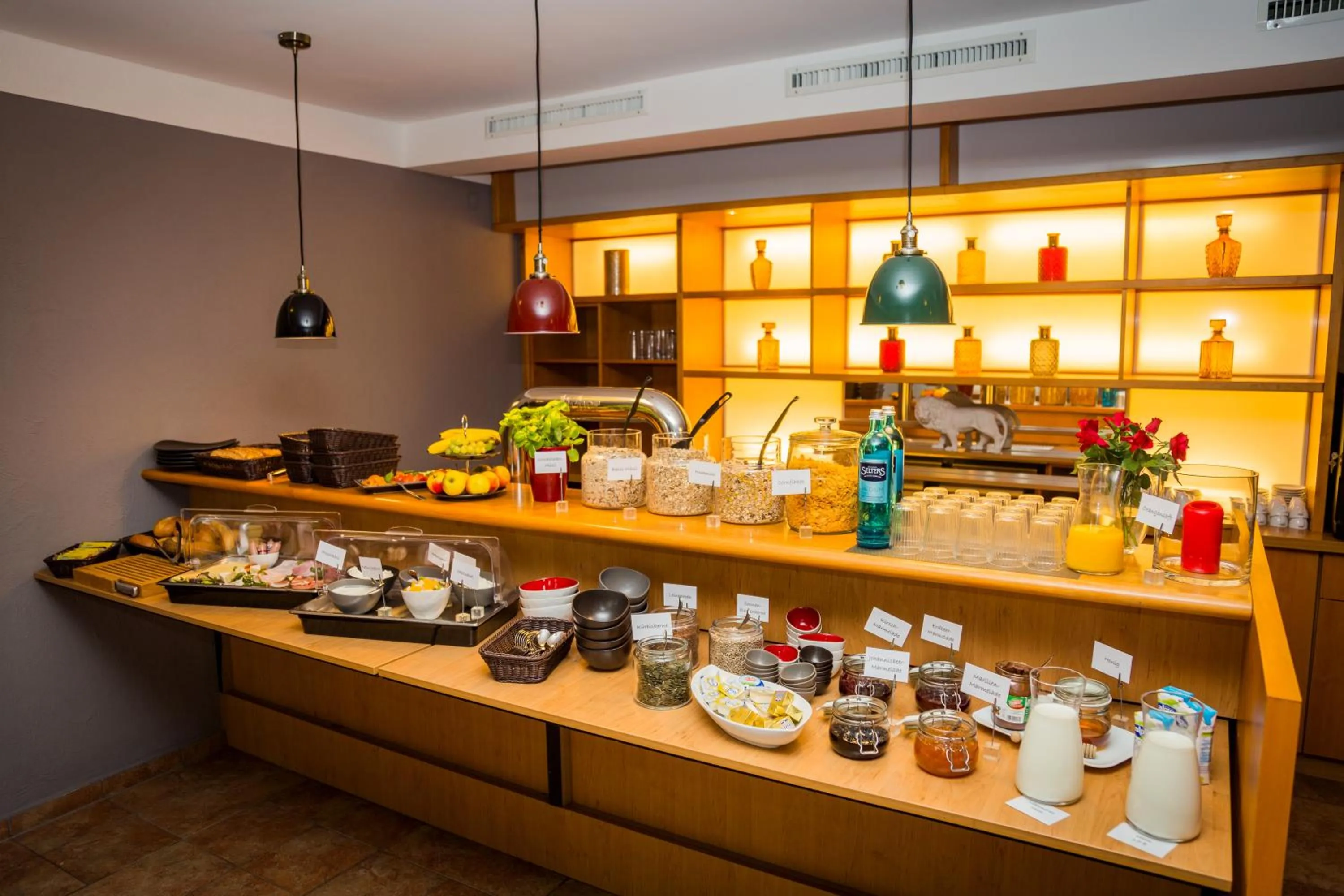 Breakfast in Hotel Residenz23