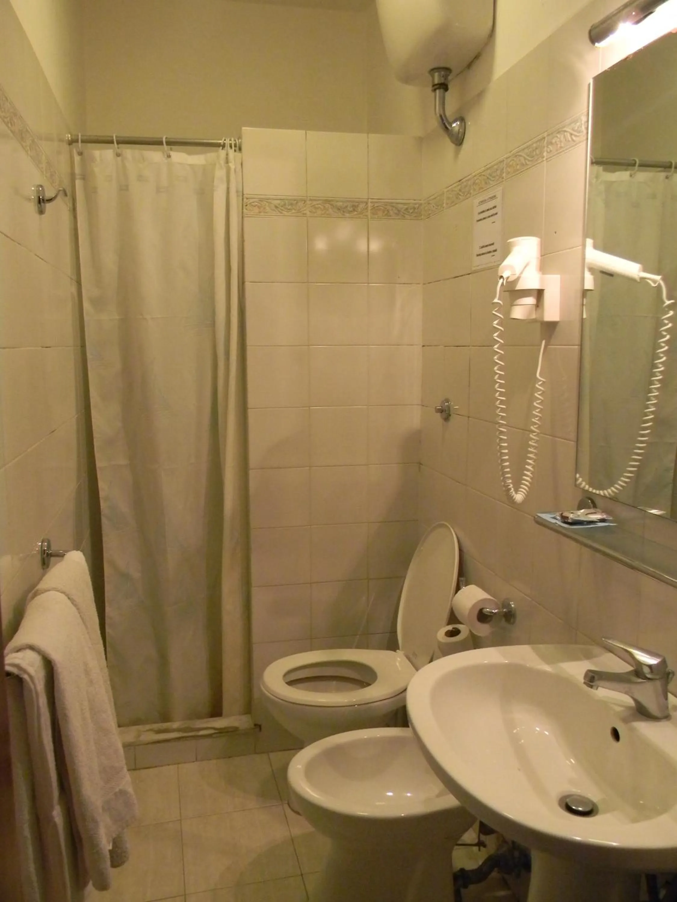Toilet in Hotel Primavera