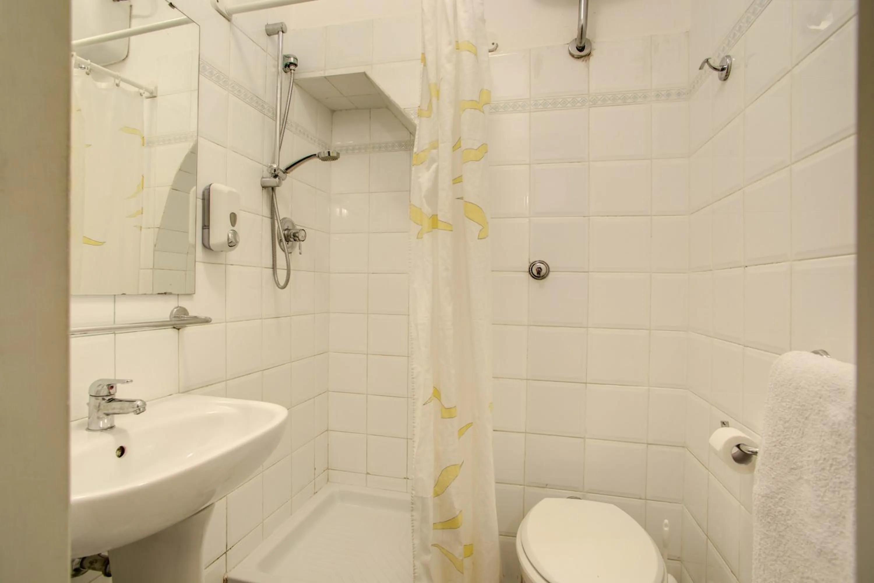 Toilet in Hotel Primavera