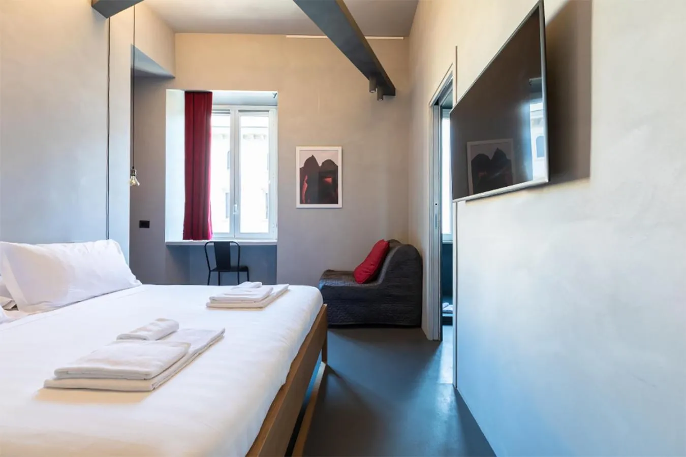 Bed in Pietra - The Italian Stay Collection