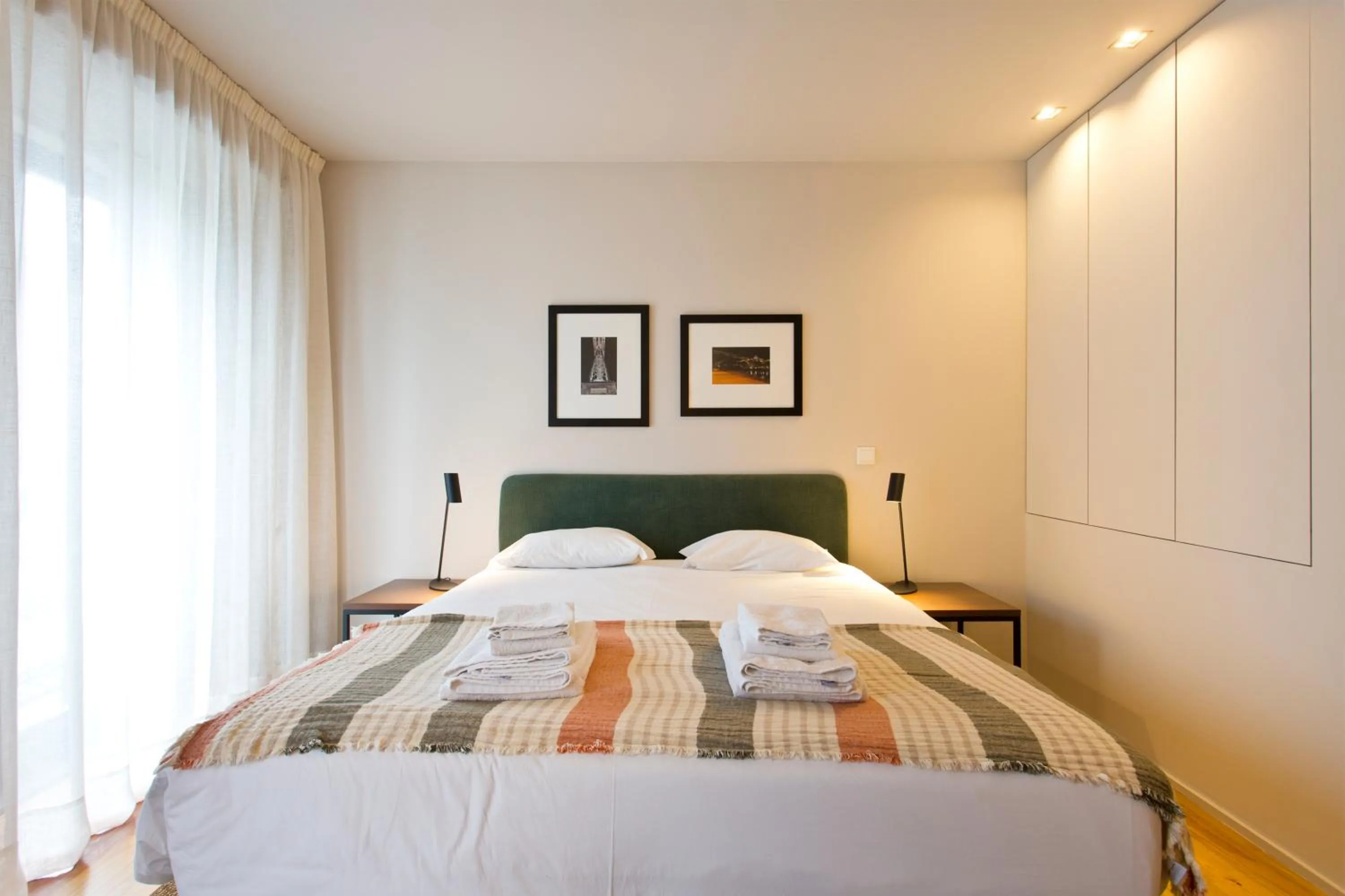 Bed in RVA - Gustave Eiffel Apartments