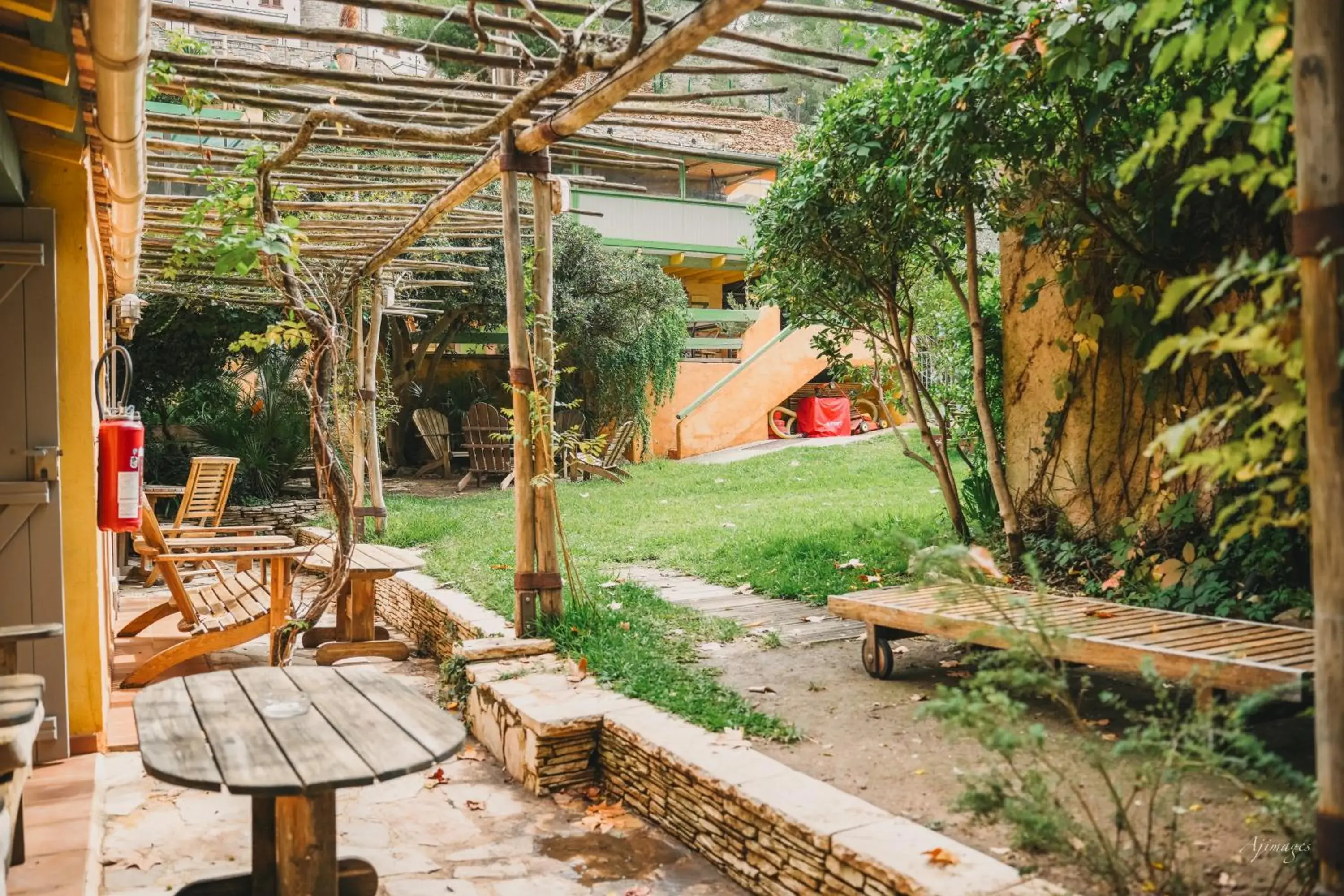 Apartment with Garden View in La Calanque de Figuerolles Apartment with Garden View in La Calanque de Figuerolles