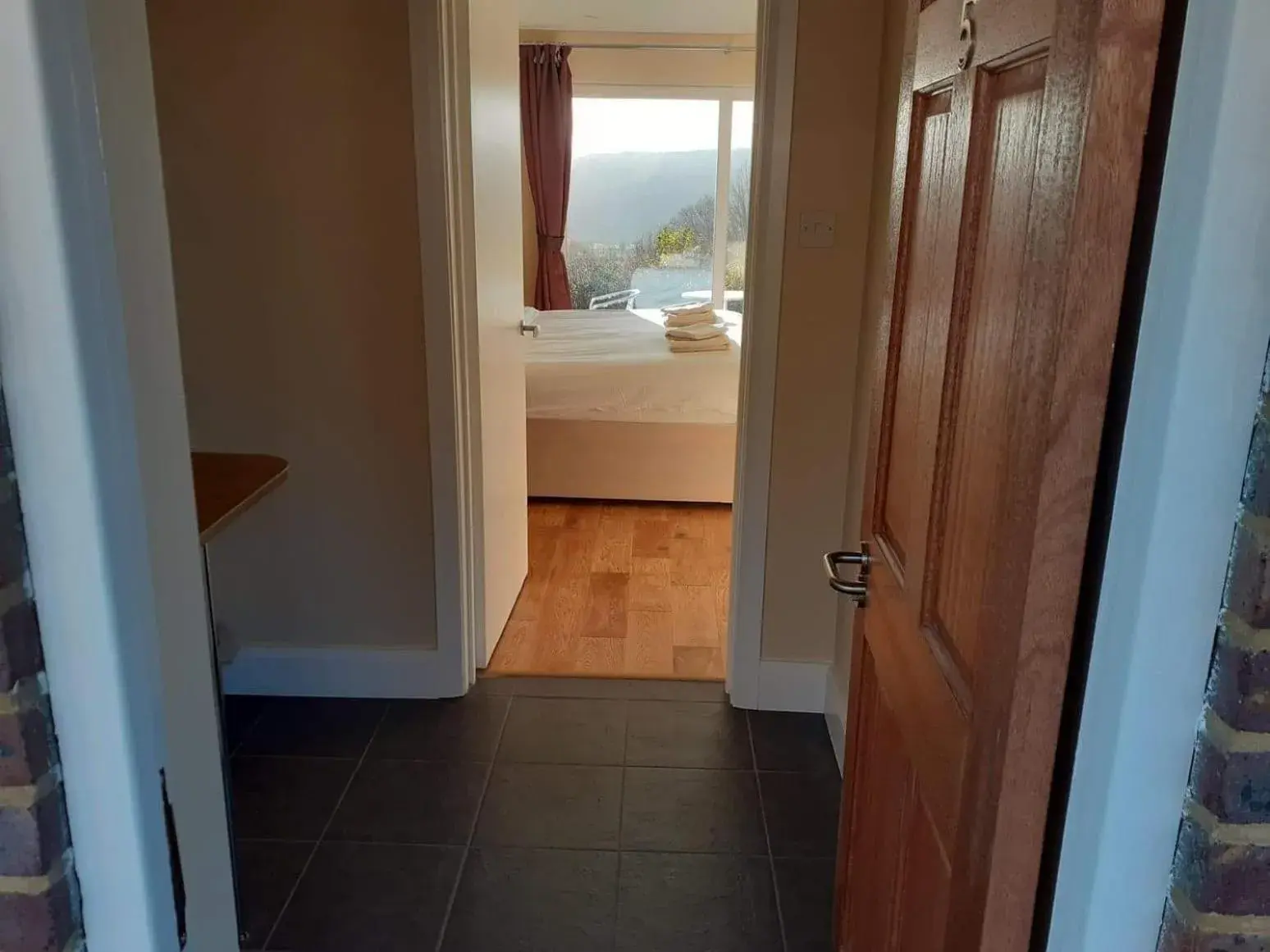 Facade/entrance, Bed in The Bear Inn and Burwash Motel Facade/entrance, Bed in The Bear Inn and Burwash Motel