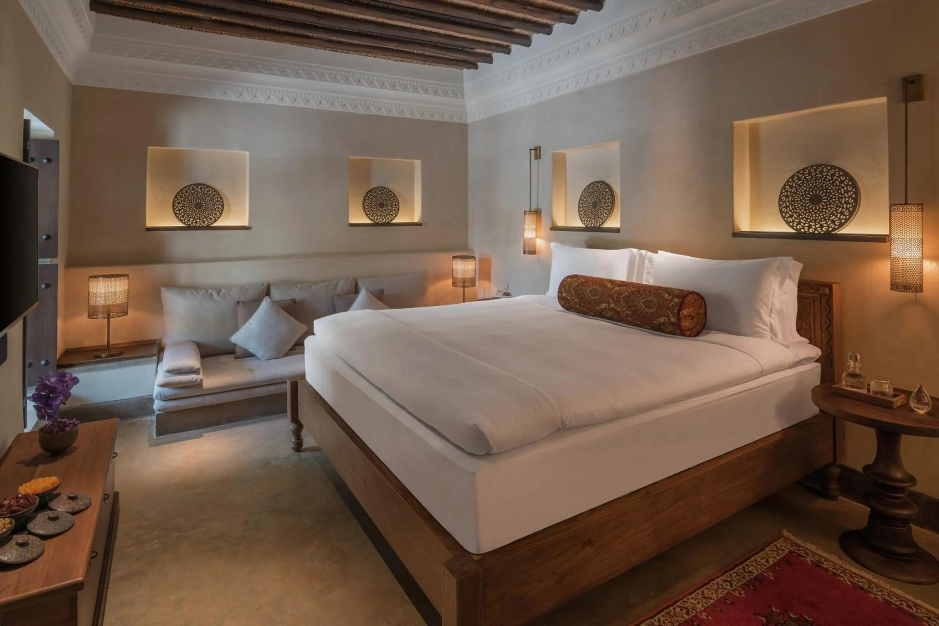 Bed in The Chedi Al Bait, Sharjah