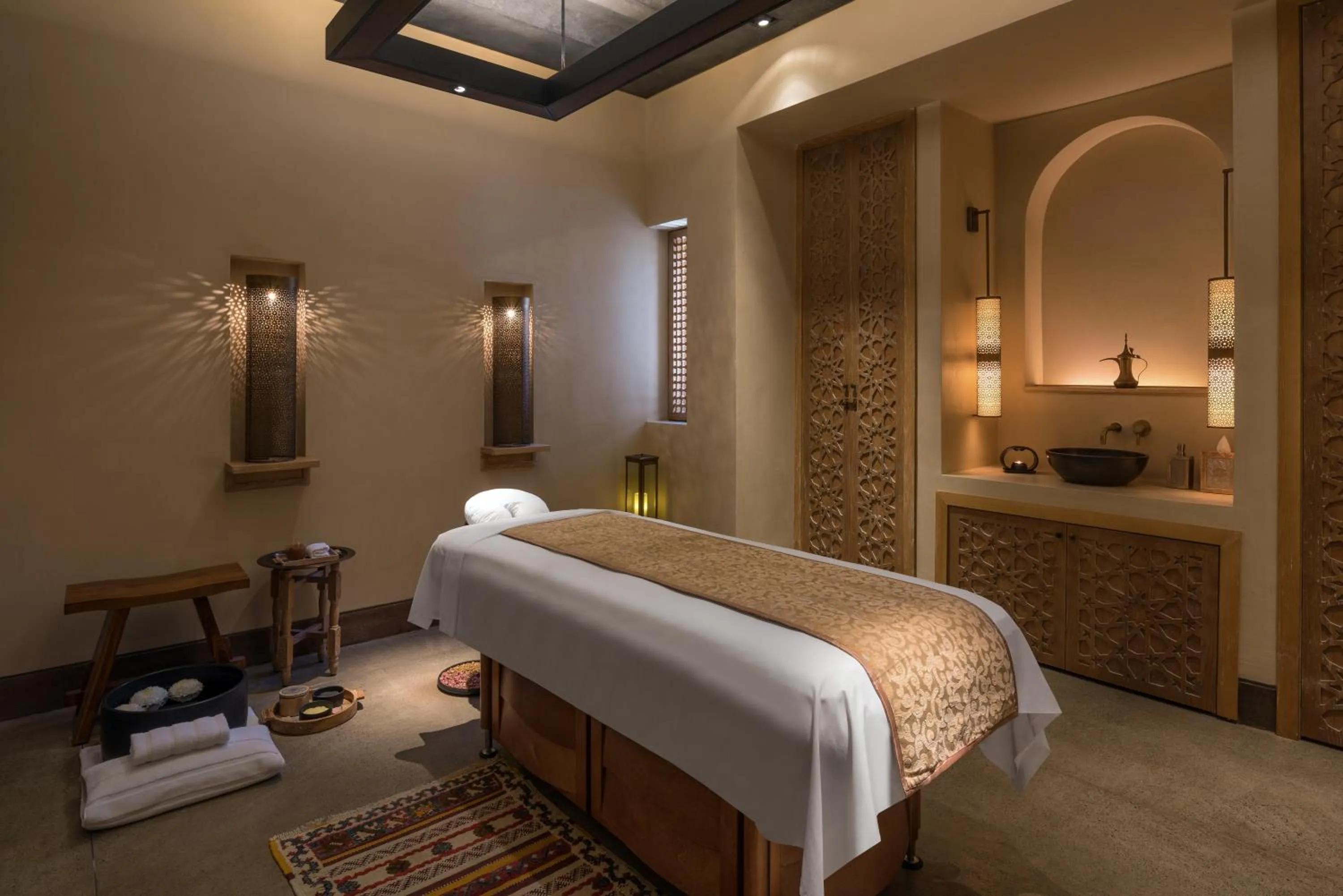 Massage, Bed in The Chedi Al Bait, Sharjah