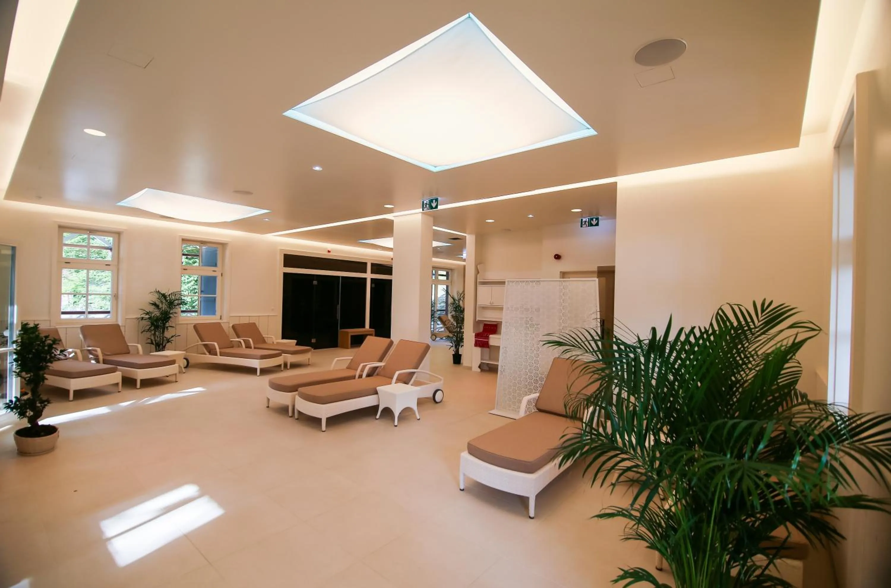 Swimming pool in Hotel Pacsirta