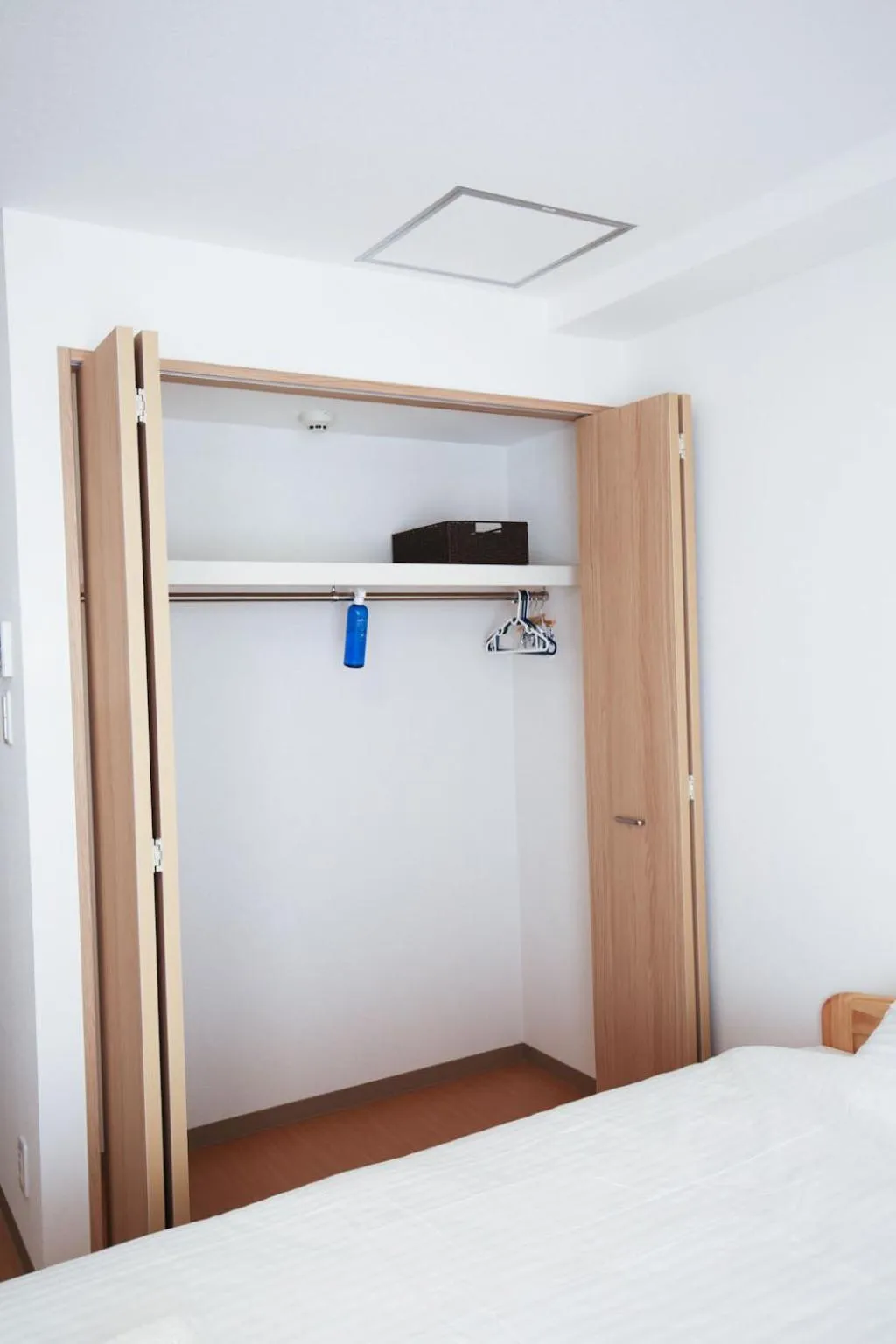 Photo of the whole room, Bed in Connect Inn