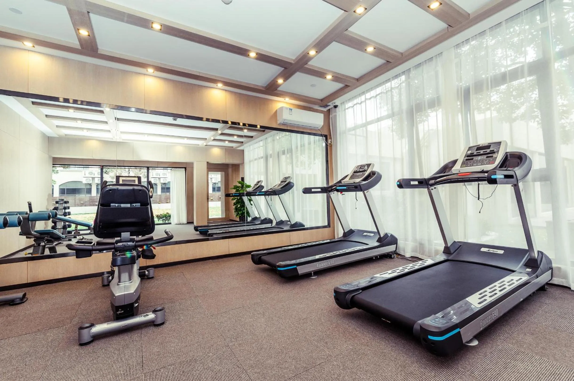 Atour Hotel Shanghai Pudong Airport