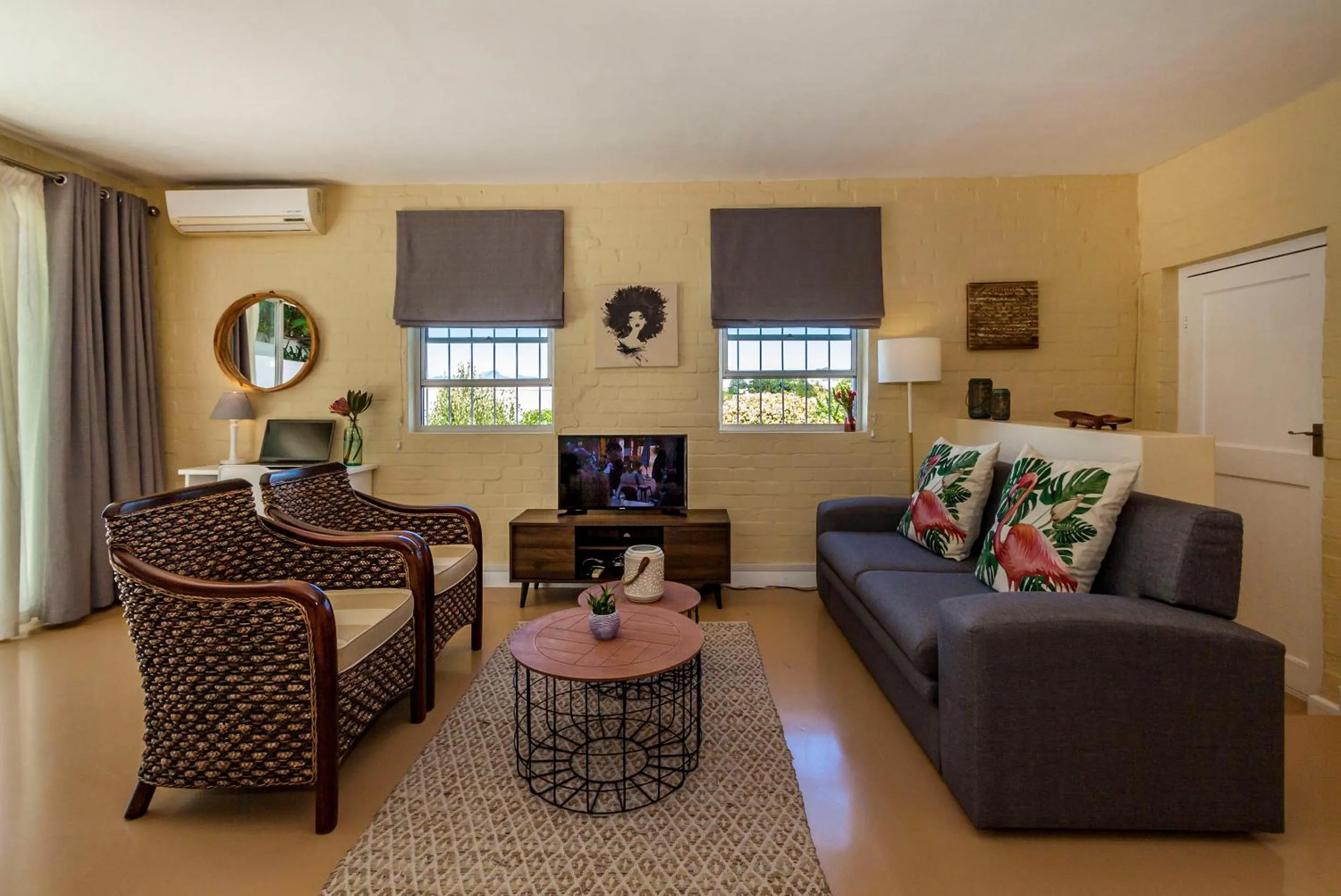 Living room in Morgen Guesthouse Somerset West