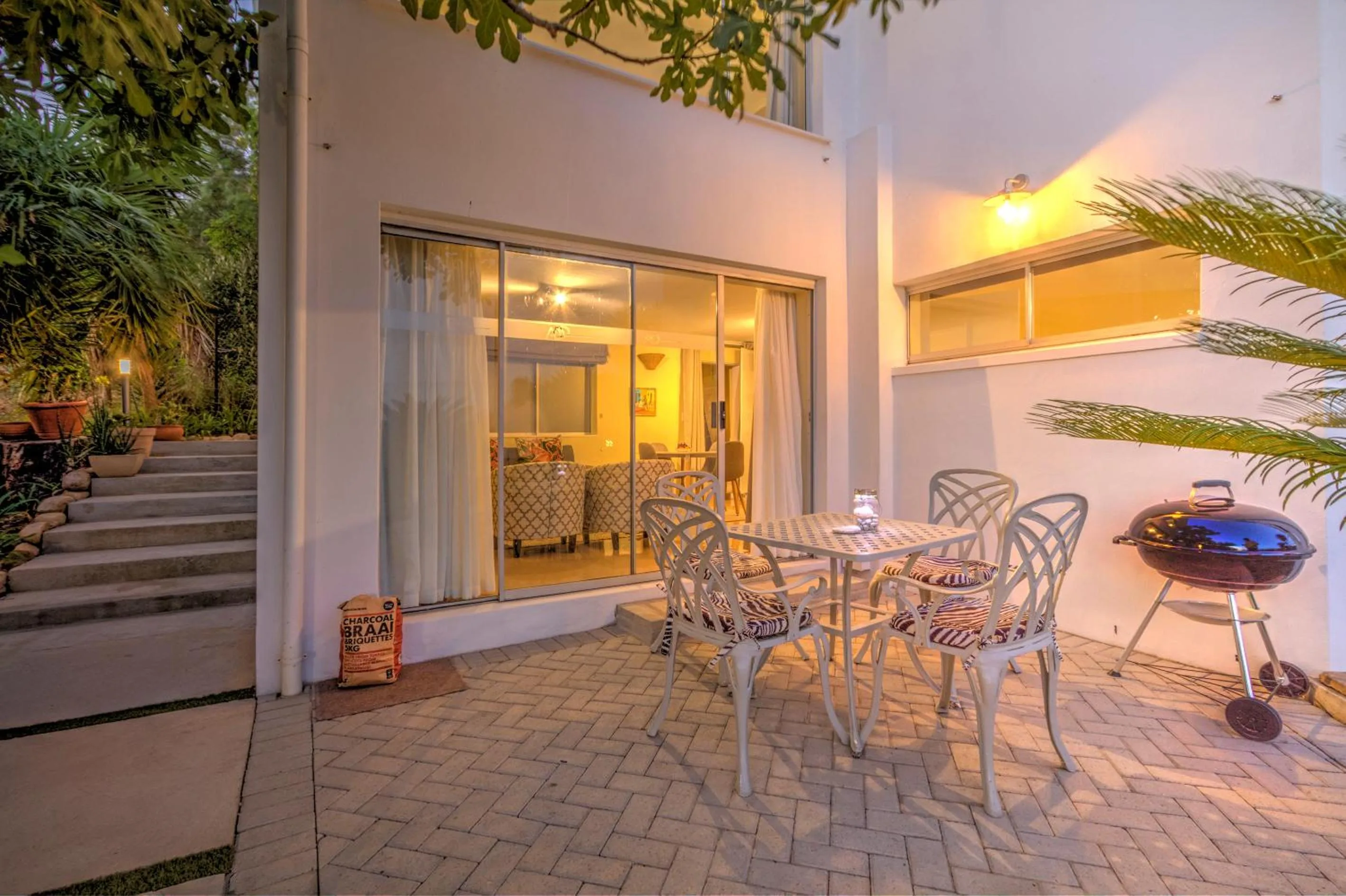 Balcony/Terrace in Morgen Guesthouse Somerset West