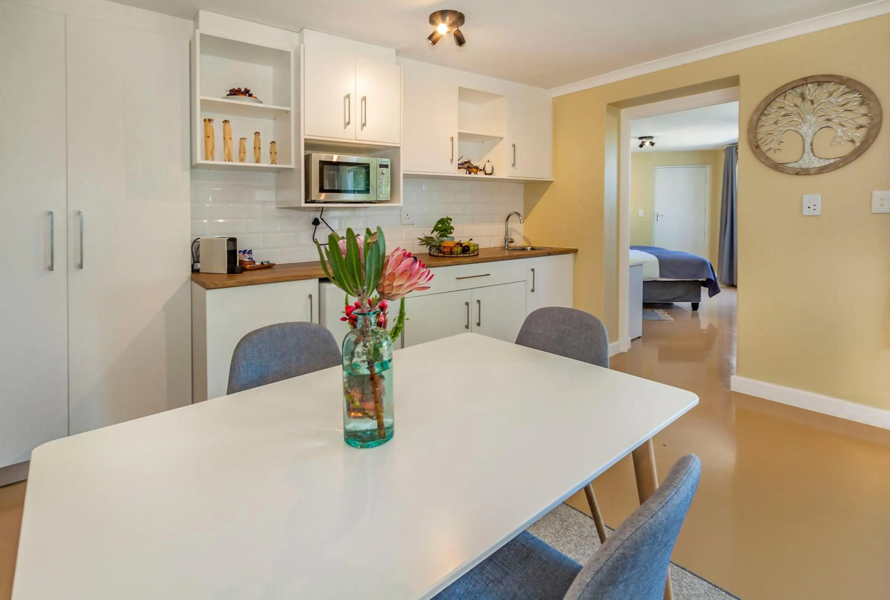 Kitchen or kitchenette in Morgen Guesthouse Somerset West