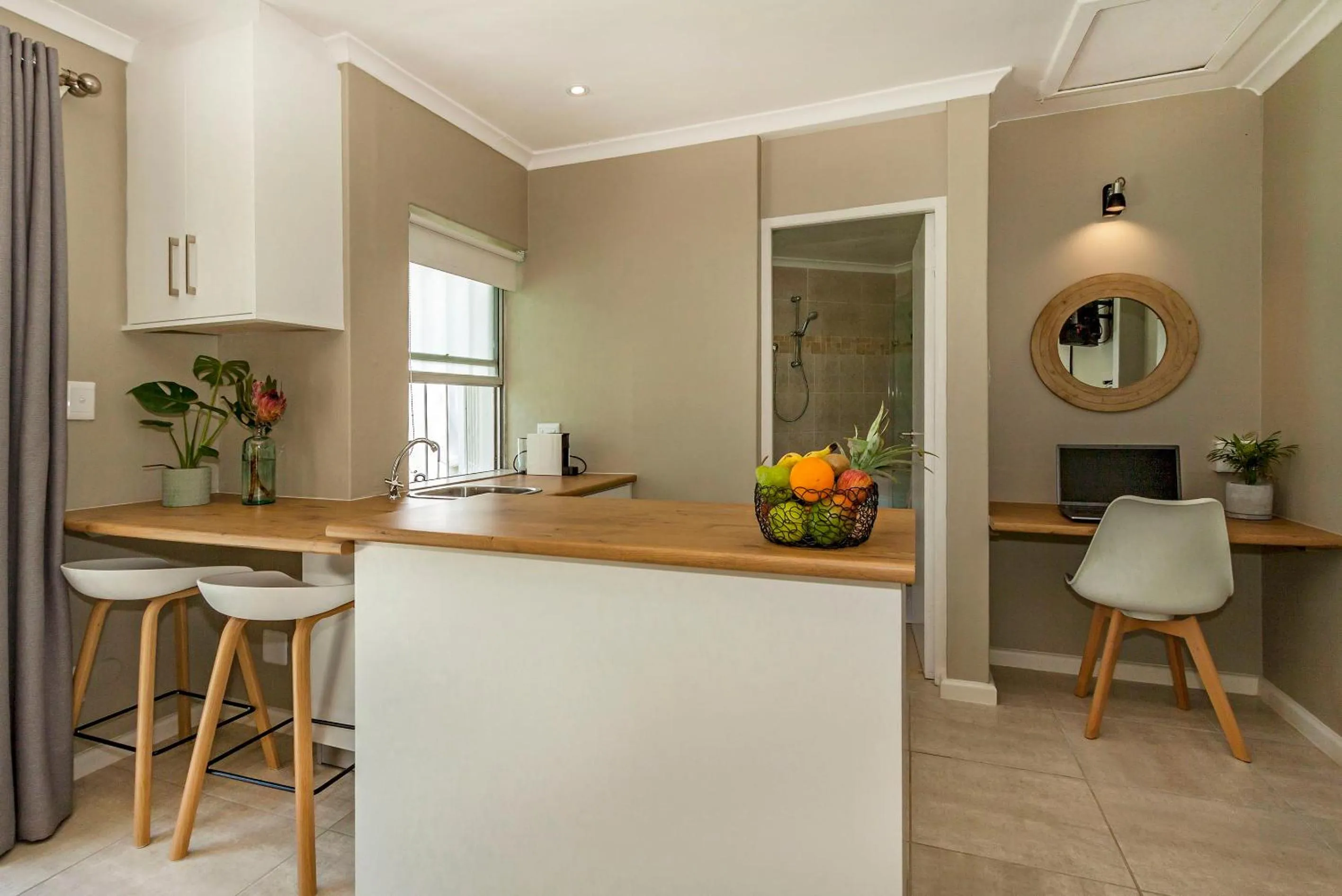 Kitchen or kitchenette in Morgen Guesthouse Somerset West