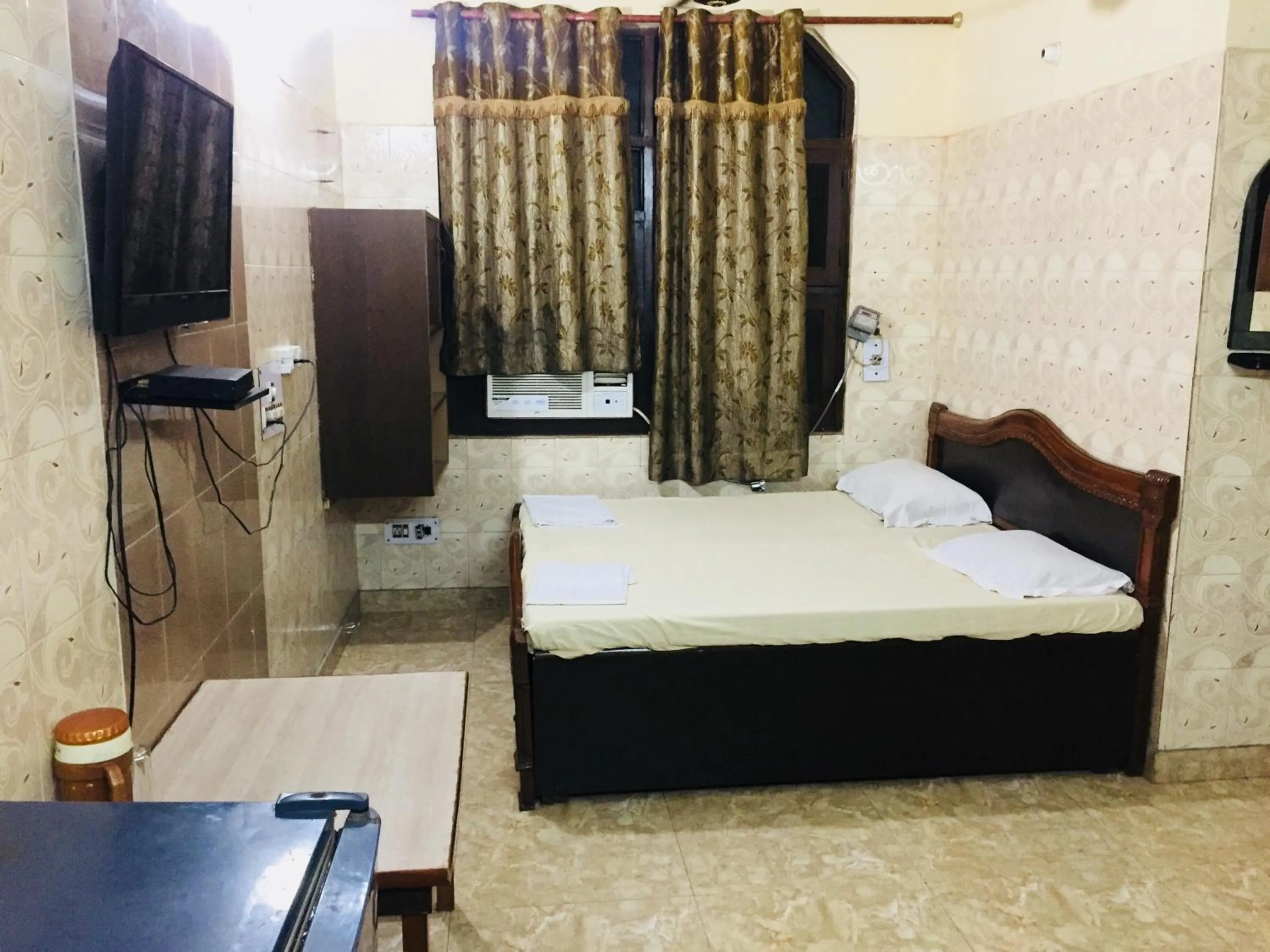 Bed in Royal Residency