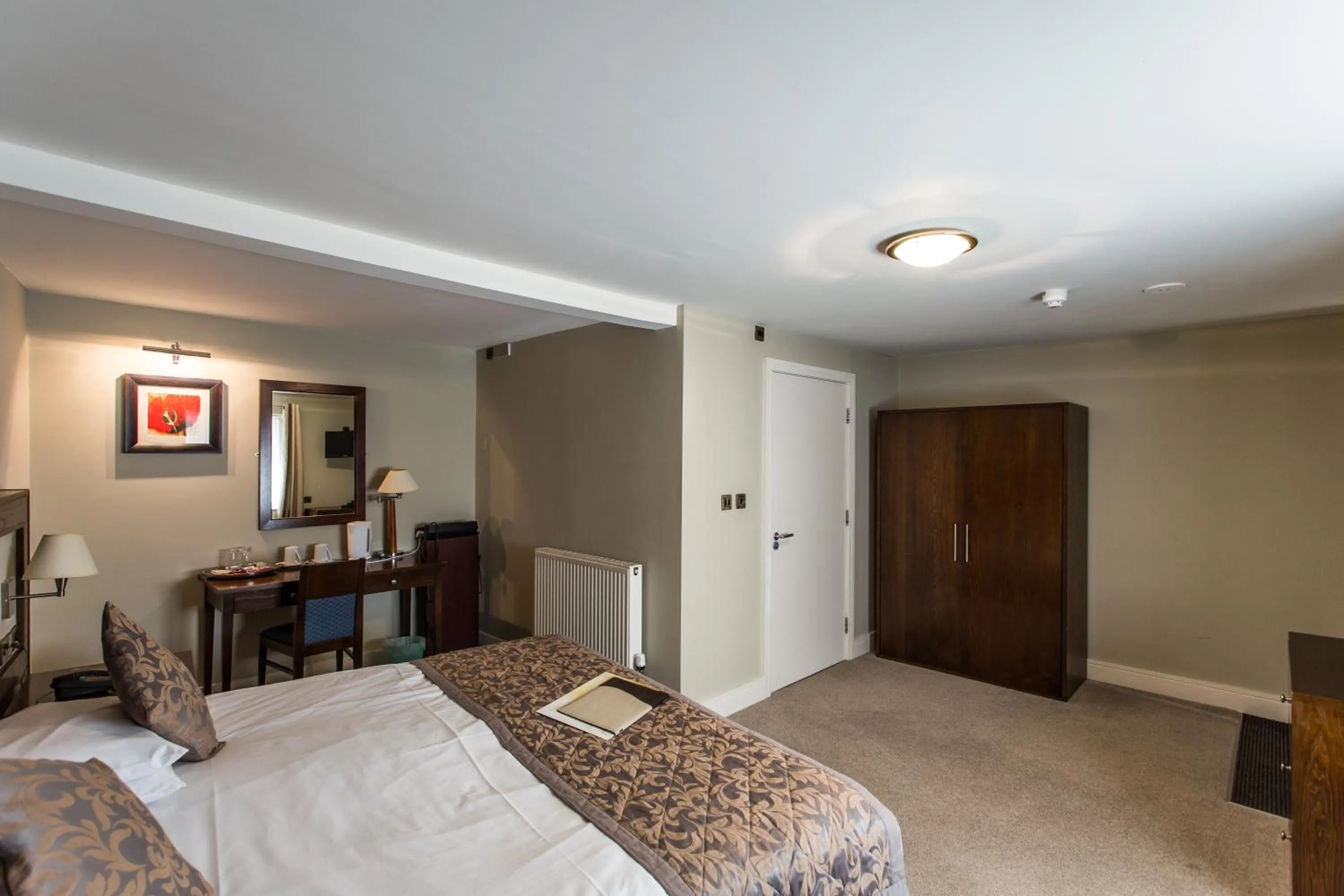 Photo of the whole room, Bed in The Plough Inn & Restaurant