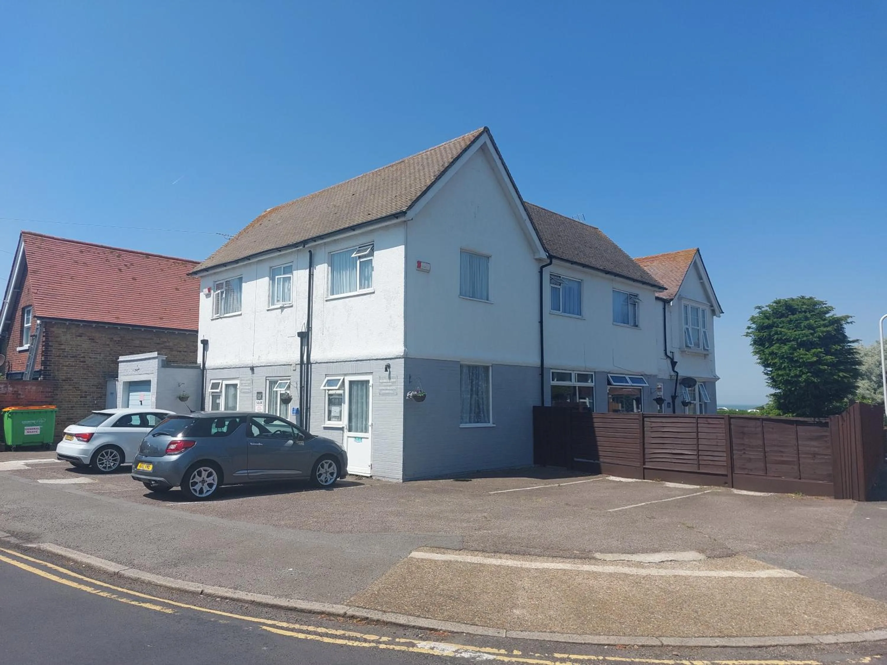 Parking in Westbrook Lodge Guest House
