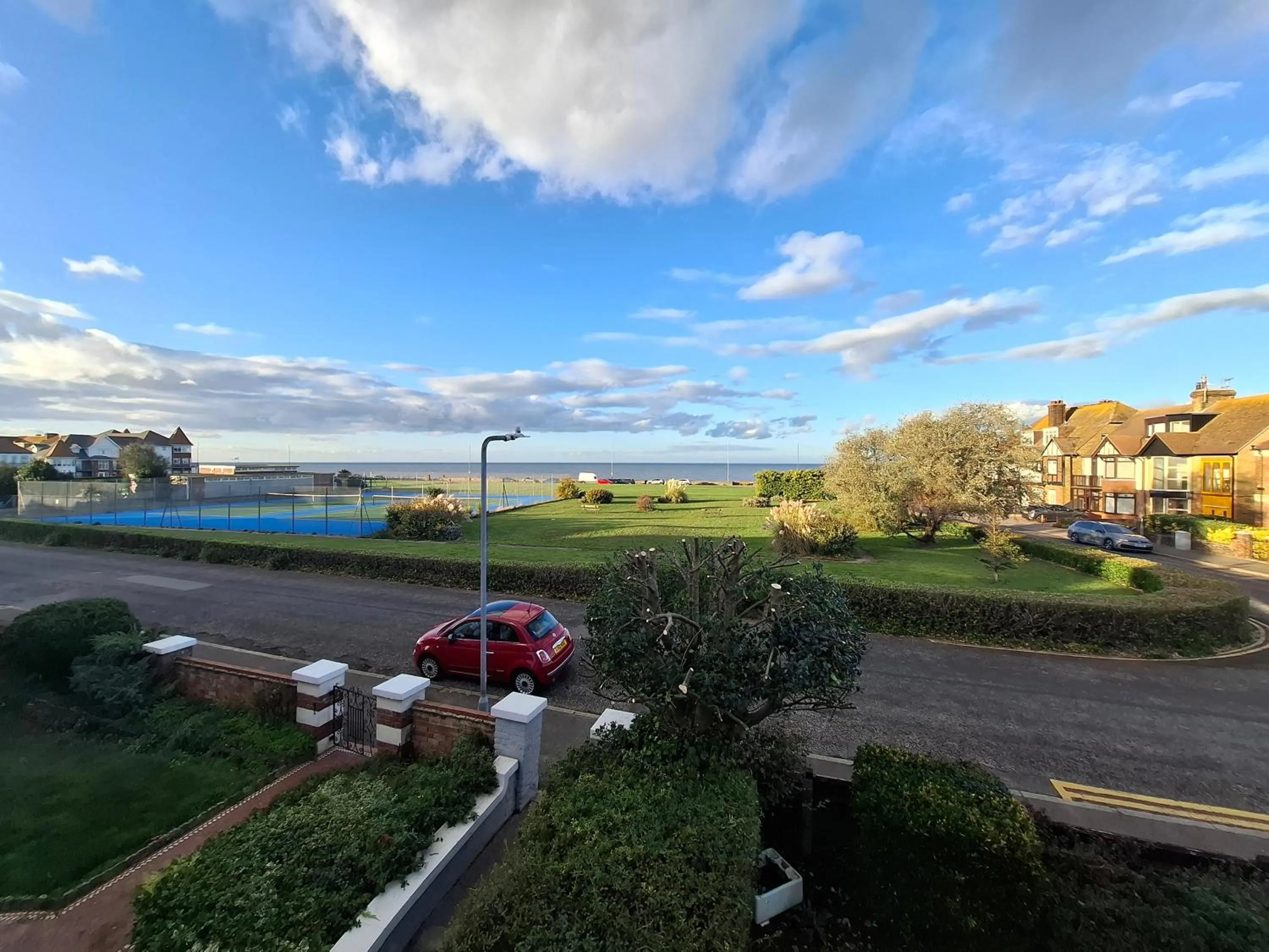 Tennis court in Westbrook Lodge Guest House
