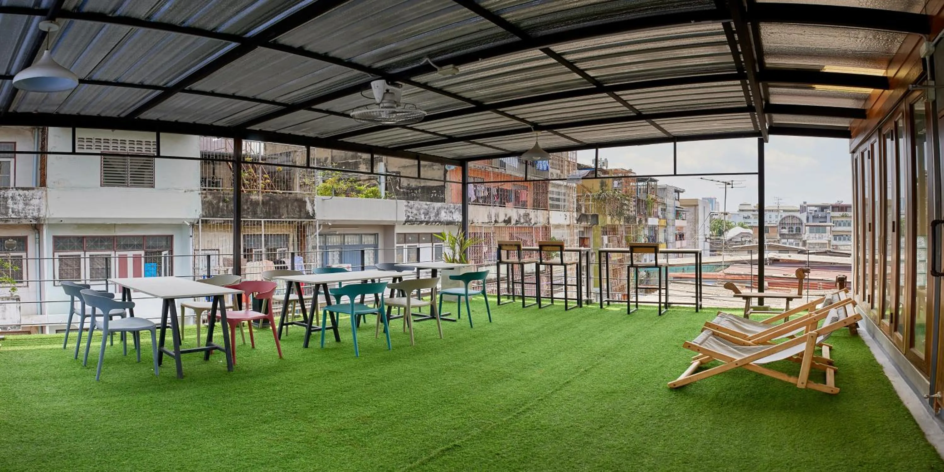 Balcony/Terrace in Timber Hostel