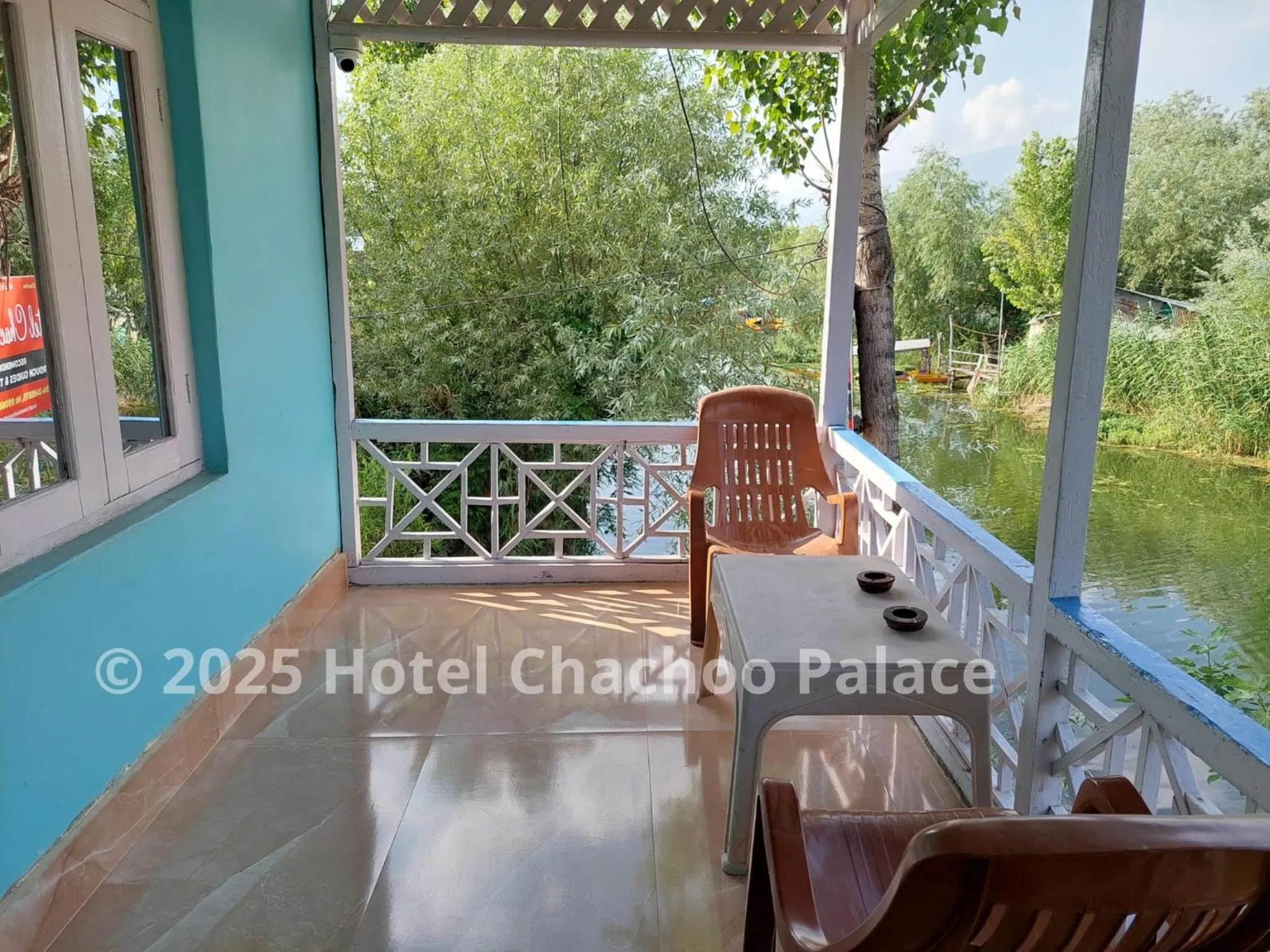 Property building in Hotel Chachoo Palace